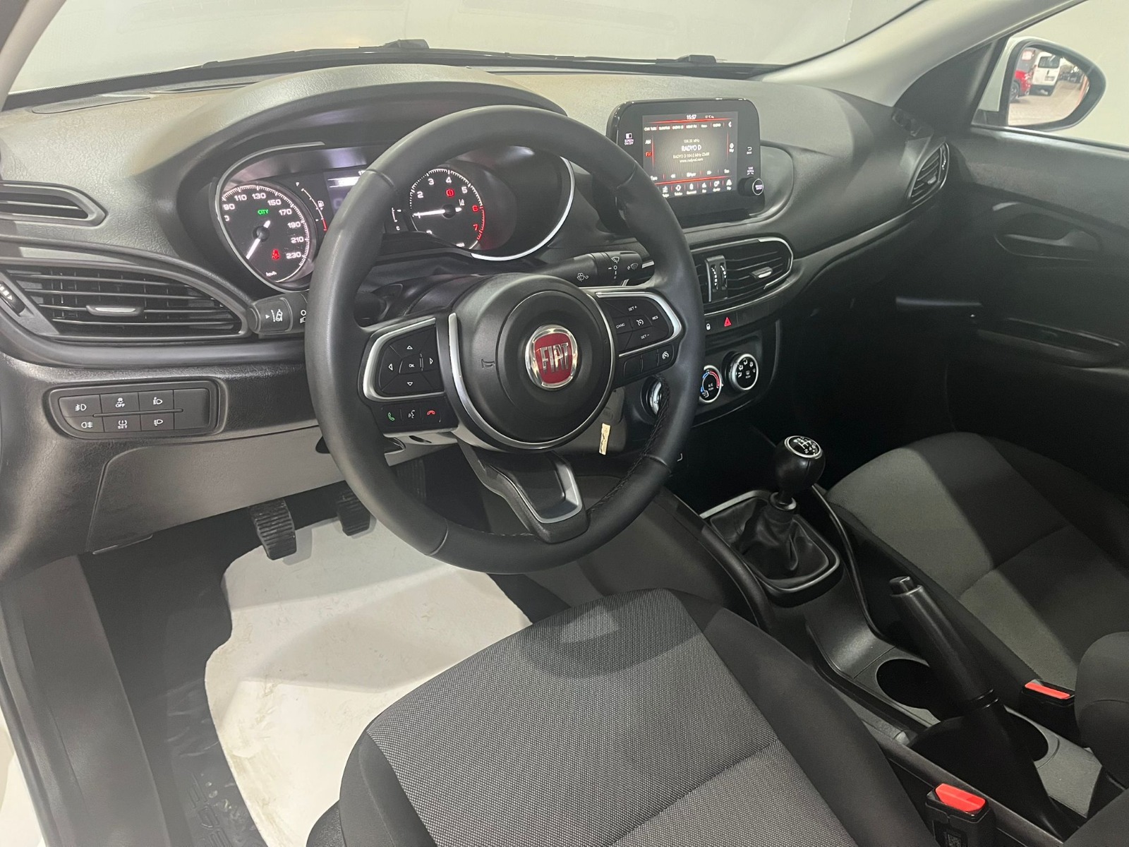 2024 Benzin Manuel Fiat Egea Beyaz Gürel Tasarım Aksesuar Otomotiv San. Tic. Ltd. Şti.