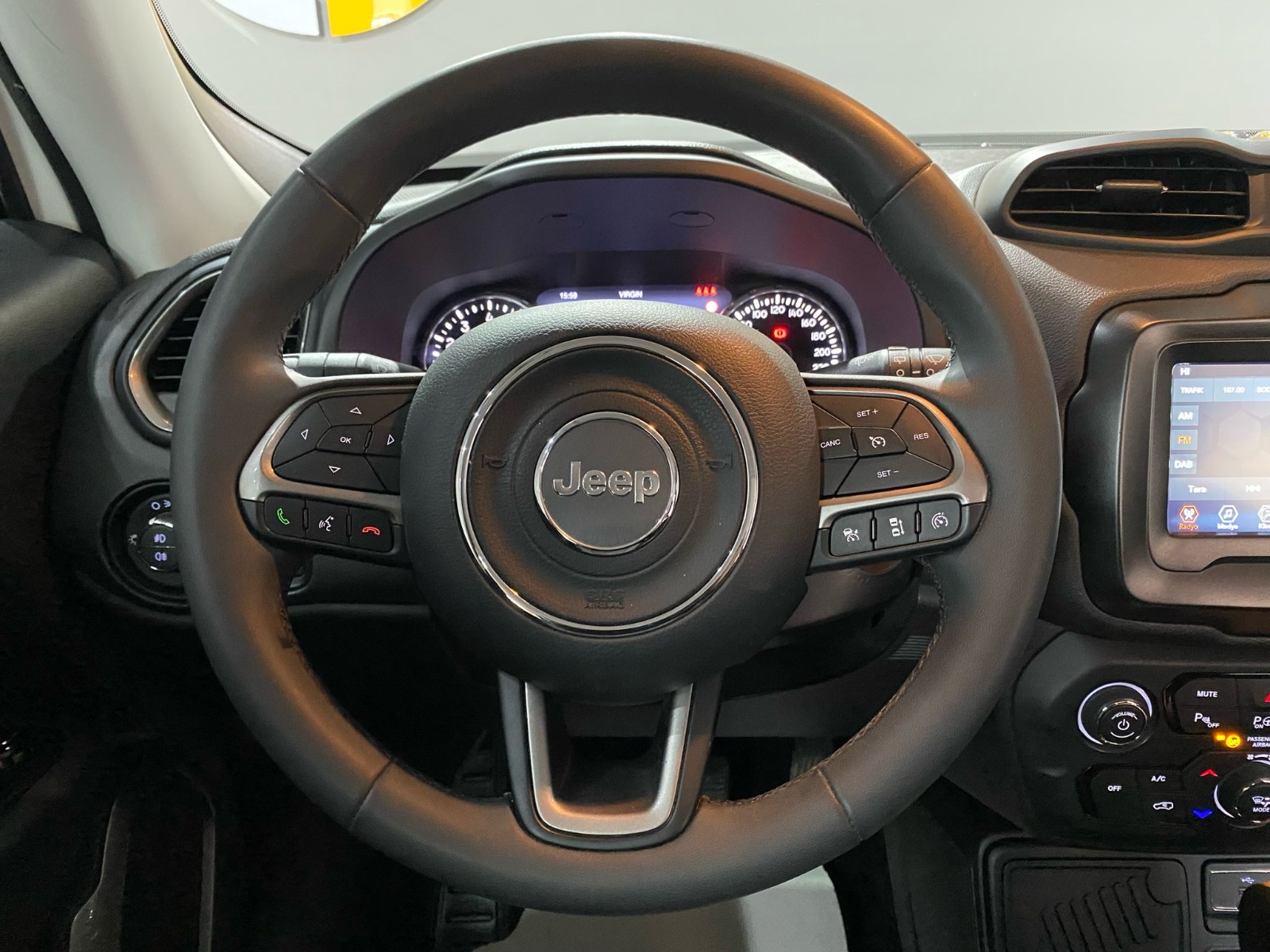 2022 Benzin Otomatik Jeep Renegade Beyaz Gürel Tasarım Aksesuar Otomotiv San. Tic. Ltd. Şti.