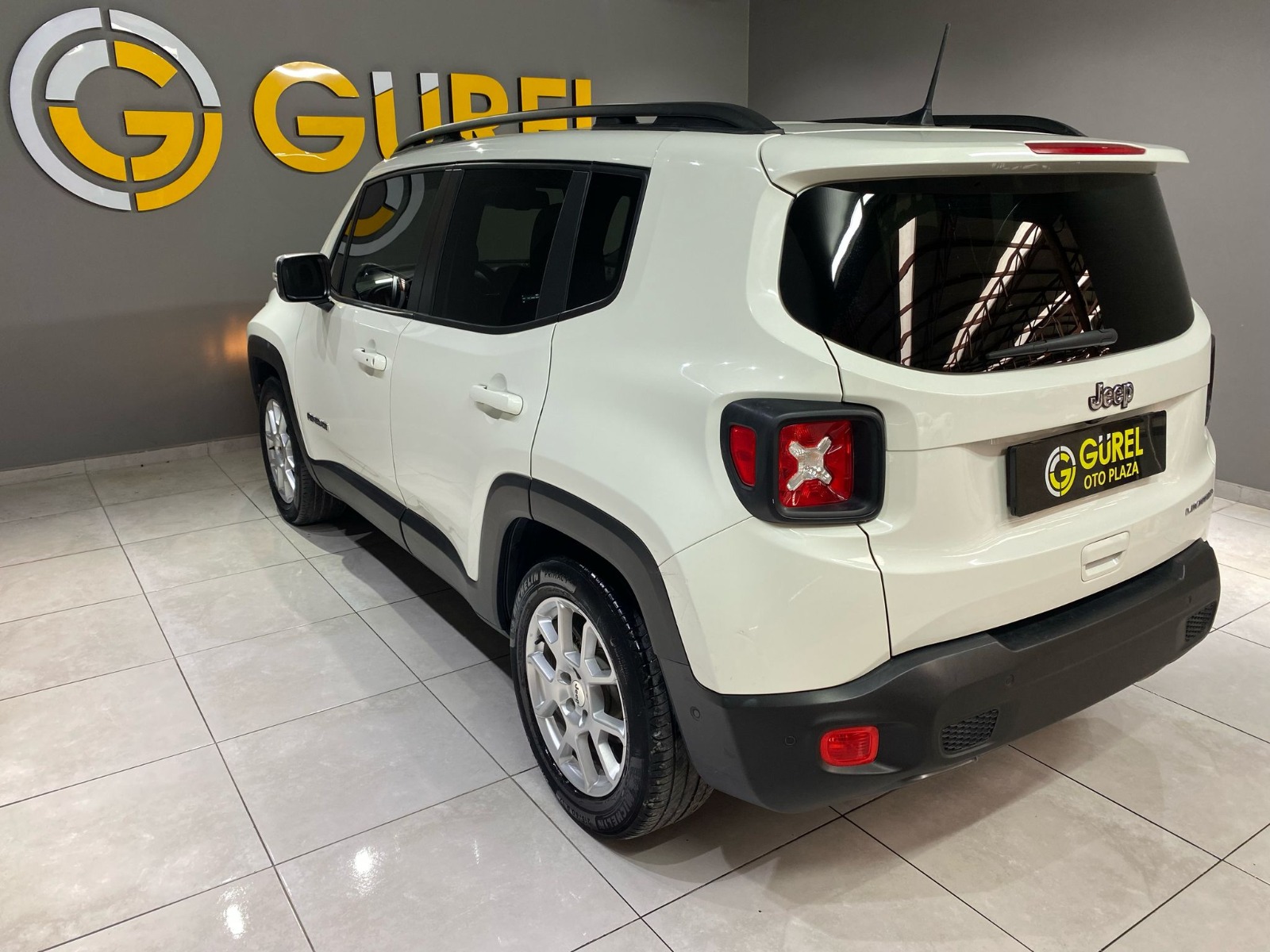 2022 Benzin Otomatik Jeep Renegade Beyaz Gürel Tasarım Aksesuar Otomotiv San. Tic. Ltd. Şti.