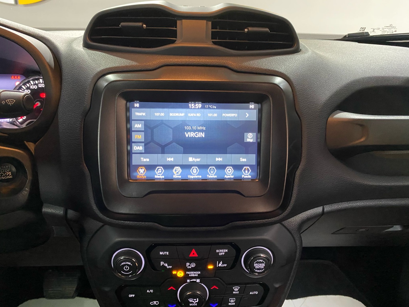 2022 Benzin Otomatik Jeep Renegade Beyaz Gürel Tasarım Aksesuar Otomotiv San. Tic. Ltd. Şti.