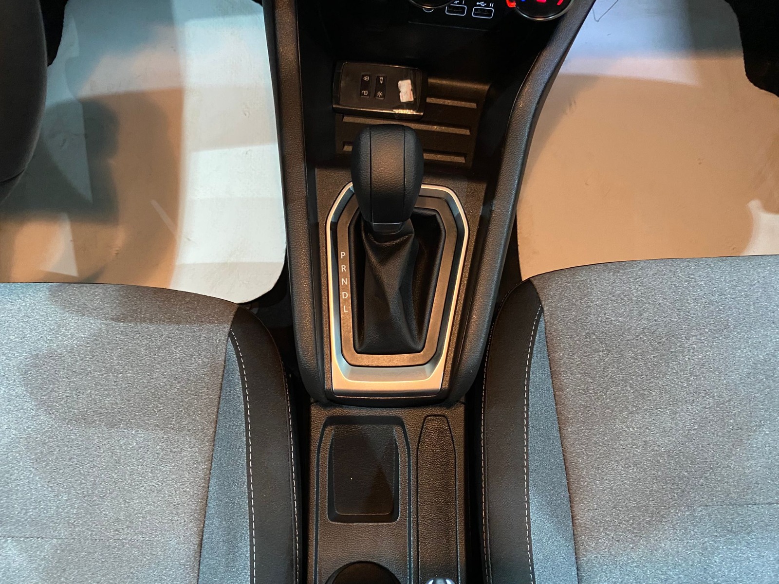 2024 Benzin Otomatik Renault Clio Gri Gürel Tasarım Aksesuar Otomotiv San. Tic. Ltd. Şti.