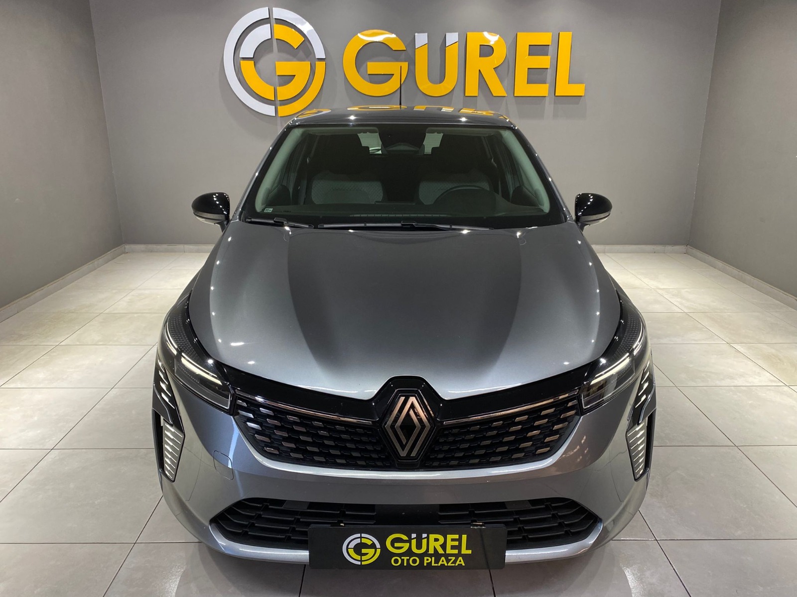 2024 Benzin Otomatik Renault Clio Gri Gürel Tasarım Aksesuar Otomotiv San. Tic. Ltd. Şti.
