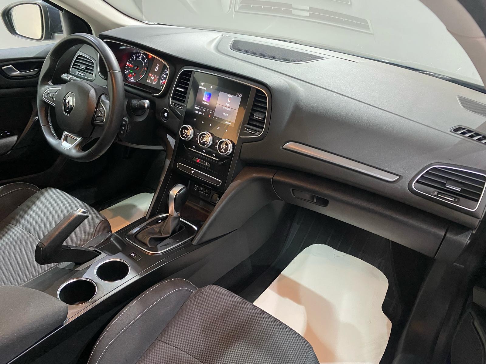 2022 Dizel Otomatik Renault Megane Gri Gürel Tasarım Aksesuar Otomotiv San. Tic. Ltd. Şti.