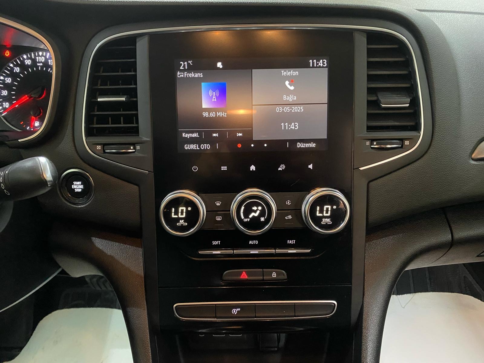 2022 Dizel Otomatik Renault Megane Gri Gürel Tasarım Aksesuar Otomotiv San. Tic. Ltd. Şti.