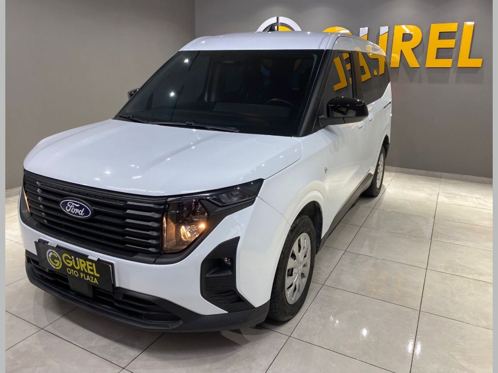 2024 Dizel Manuel Ford Tourneo Courier Beyaz Gürel Tasarım Aksesuar Otomotiv San. Tic. Ltd. Şti.