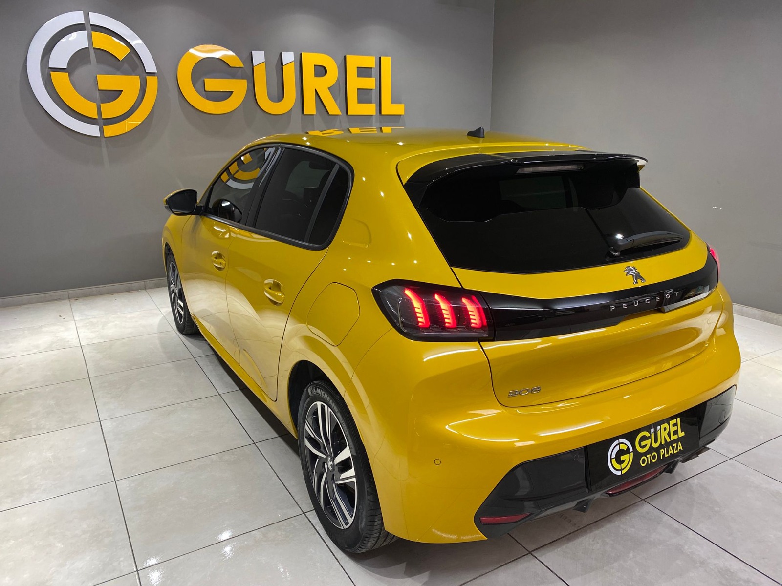 2021 Benzin Otomatik Peugeot 208 Sarı Gürel Tasarım Aksesuar Otomotiv San. Tic. Ltd. Şti.