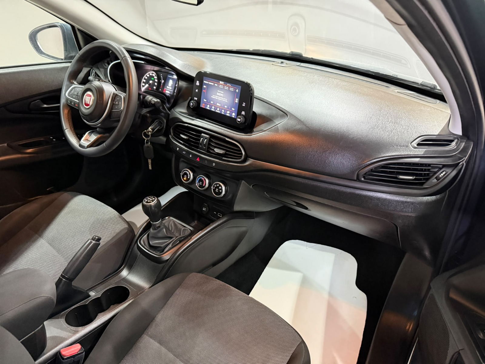 2023 Dizel Manuel Fiat Egea Mavi Gürel Tasarım Aksesuar Otomotiv San. Tic. Ltd. Şti.