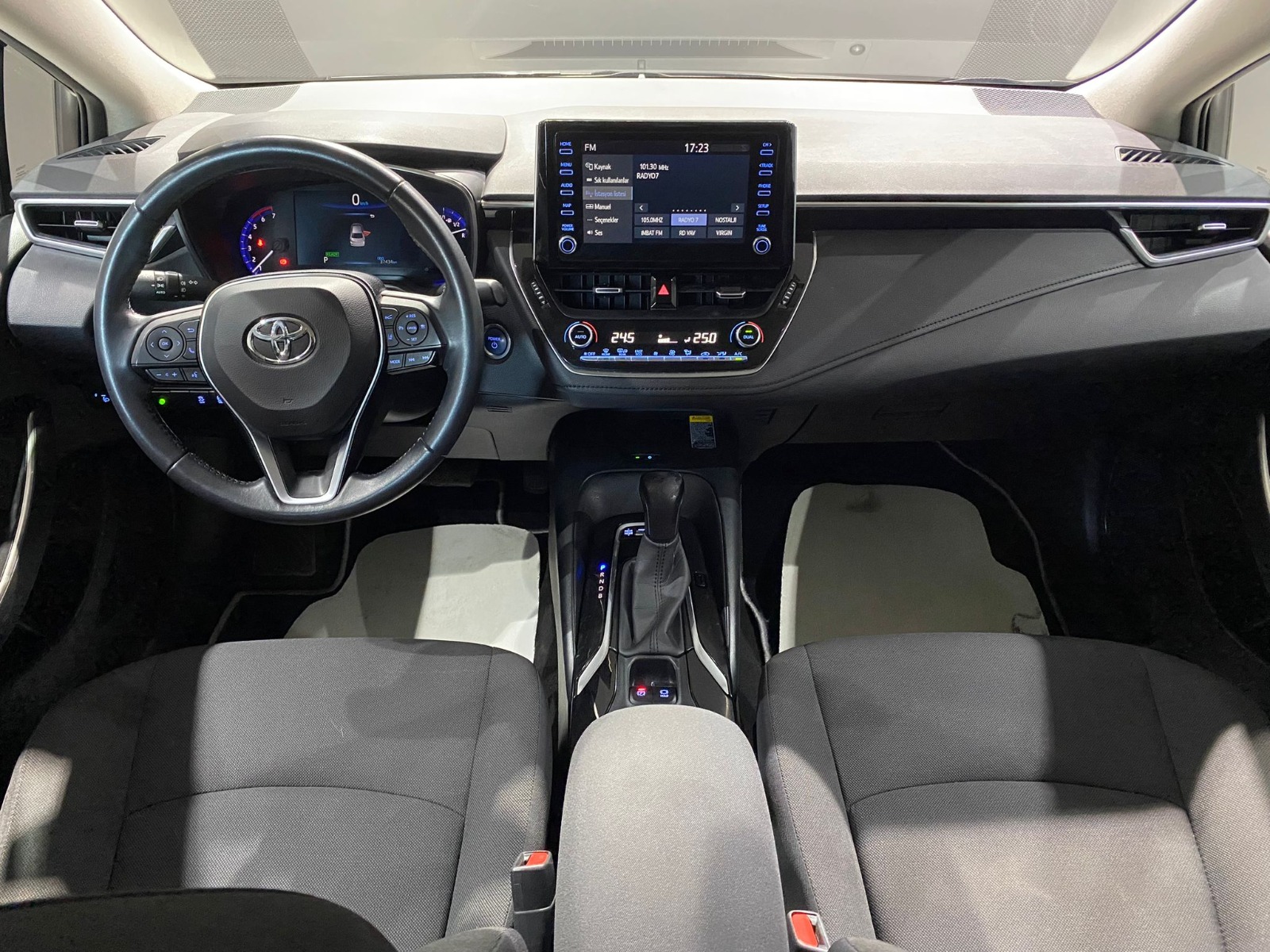 2020 Hybrid Otomatik Toyota Corolla Gri Gürel Tasarım Aksesuar Otomotiv San. Tic. Ltd. Şti.