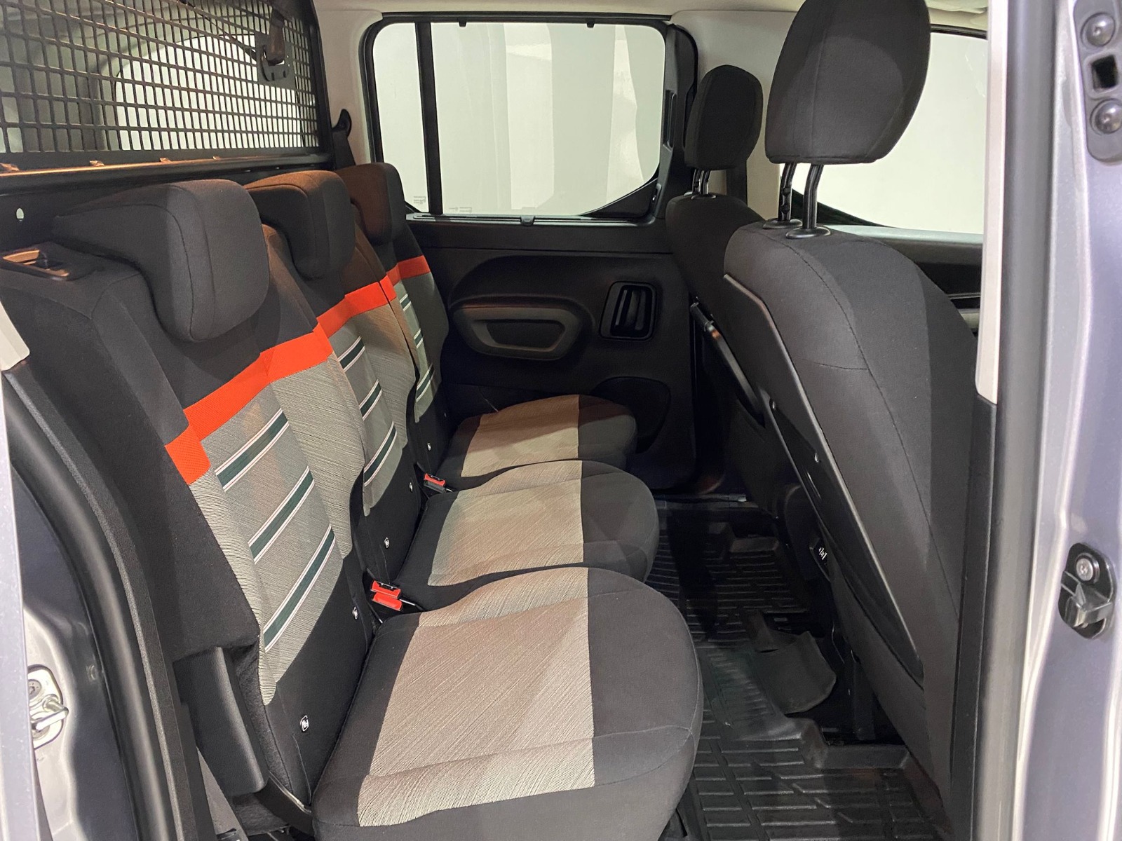 2024 Dizel Otomatik Citroen Berlingo Gri Gürel Tasarım Aksesuar Otomotiv San. Tic. Ltd. Şti.