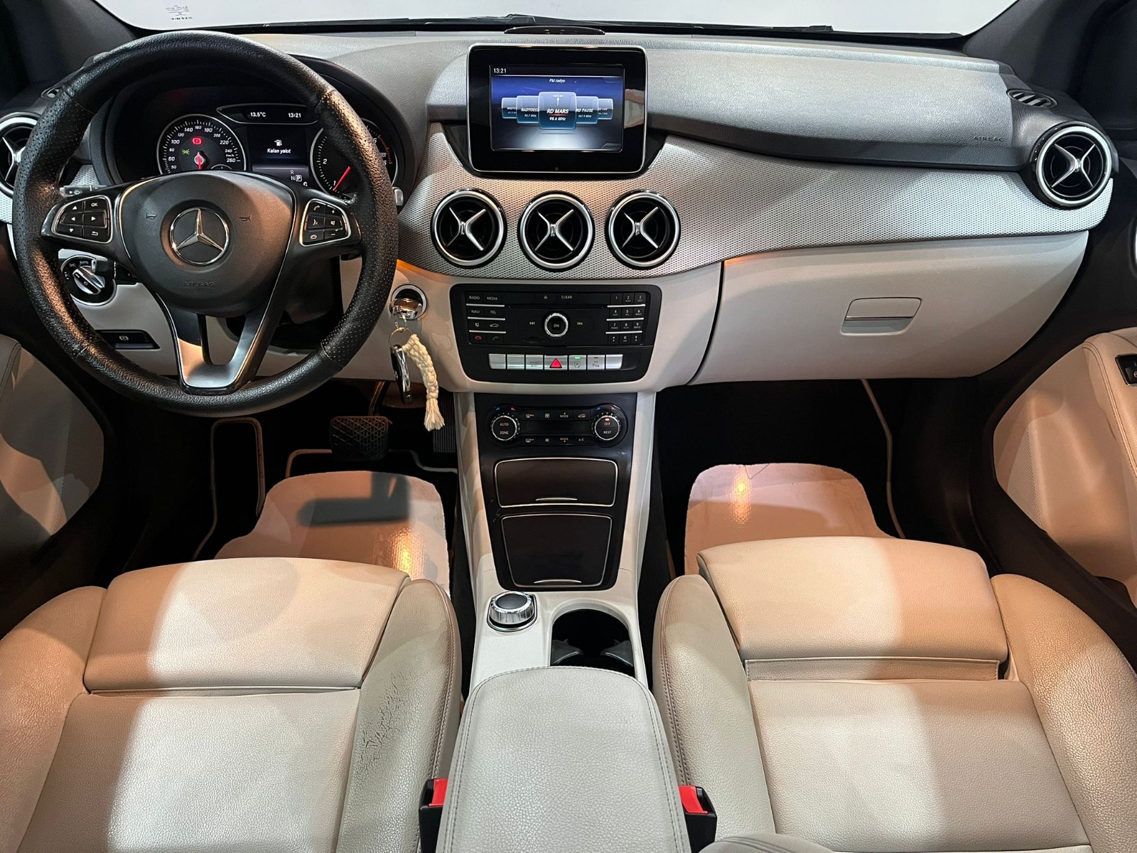 2016 Dizel Otomatik Mercedes-Benz B Serisi Gri Gürel Tasarım Aksesuar Otomotiv San. Tic. Ltd. Şti.