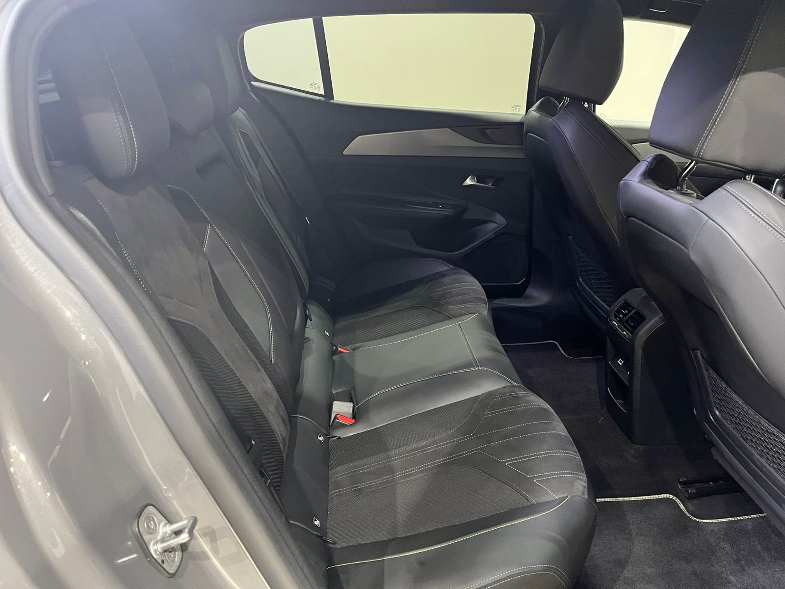 2023 Benzin Otomatik Peugeot 408 Gri Gürel Tasarım Aksesuar Otomotiv San. Tic. Ltd. Şti.