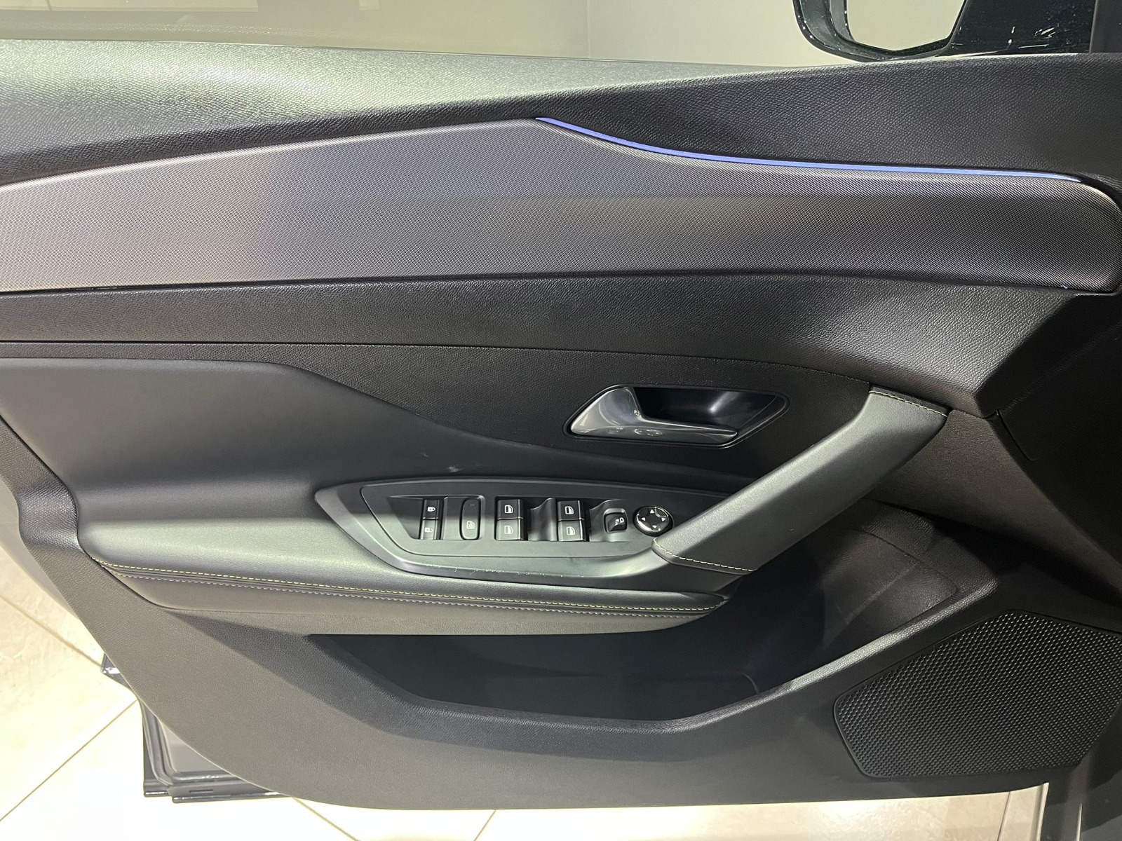 2023 Benzin Otomatik Peugeot 408 Gri Gürel Tasarım Aksesuar Otomotiv San. Tic. Ltd. Şti.