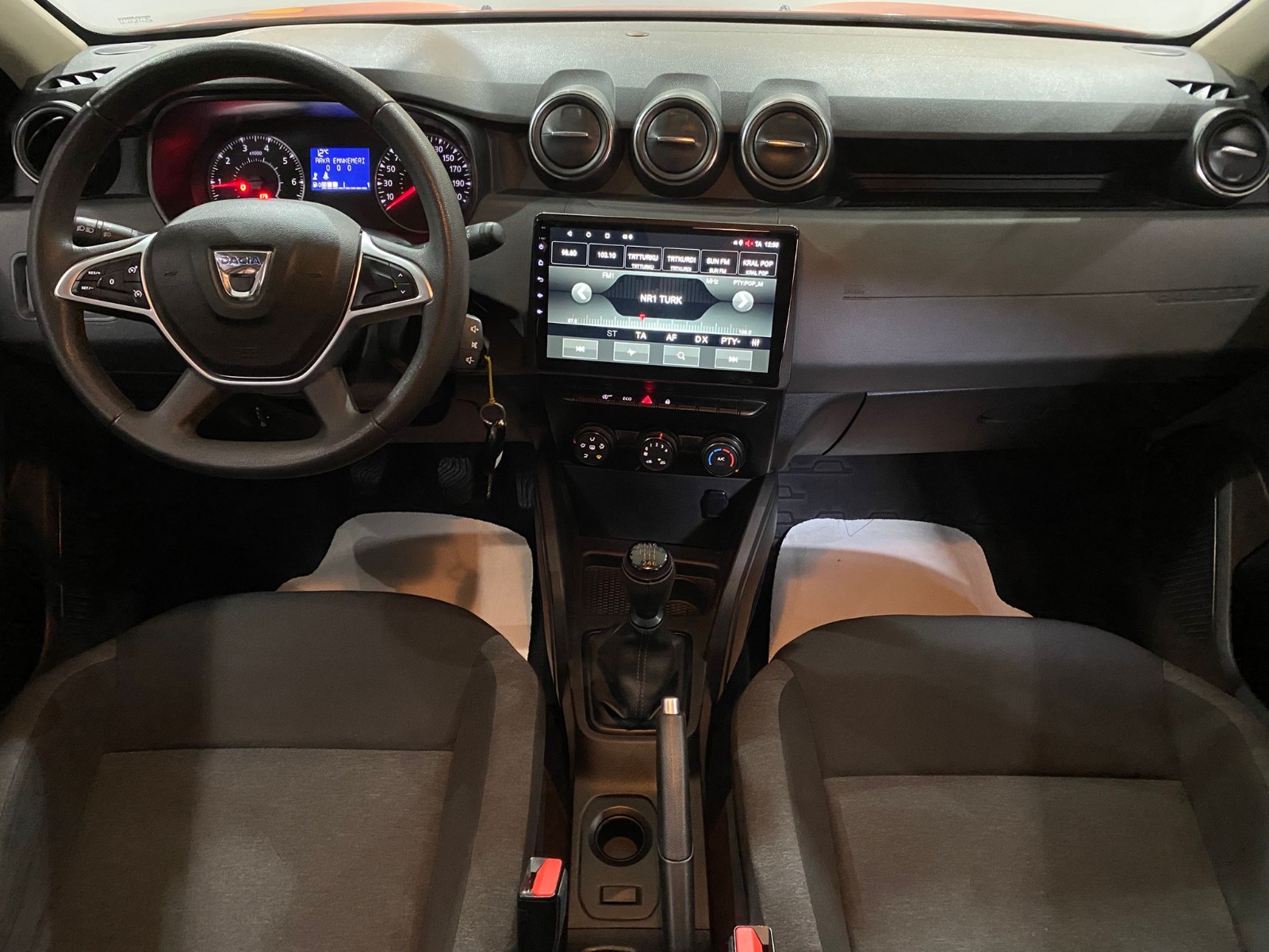 2022 Benzin + LPG Manuel Dacia Duster Turuncu Gürel Tasarım Aksesuar Otomotiv San. Tic. Ltd. Şti.