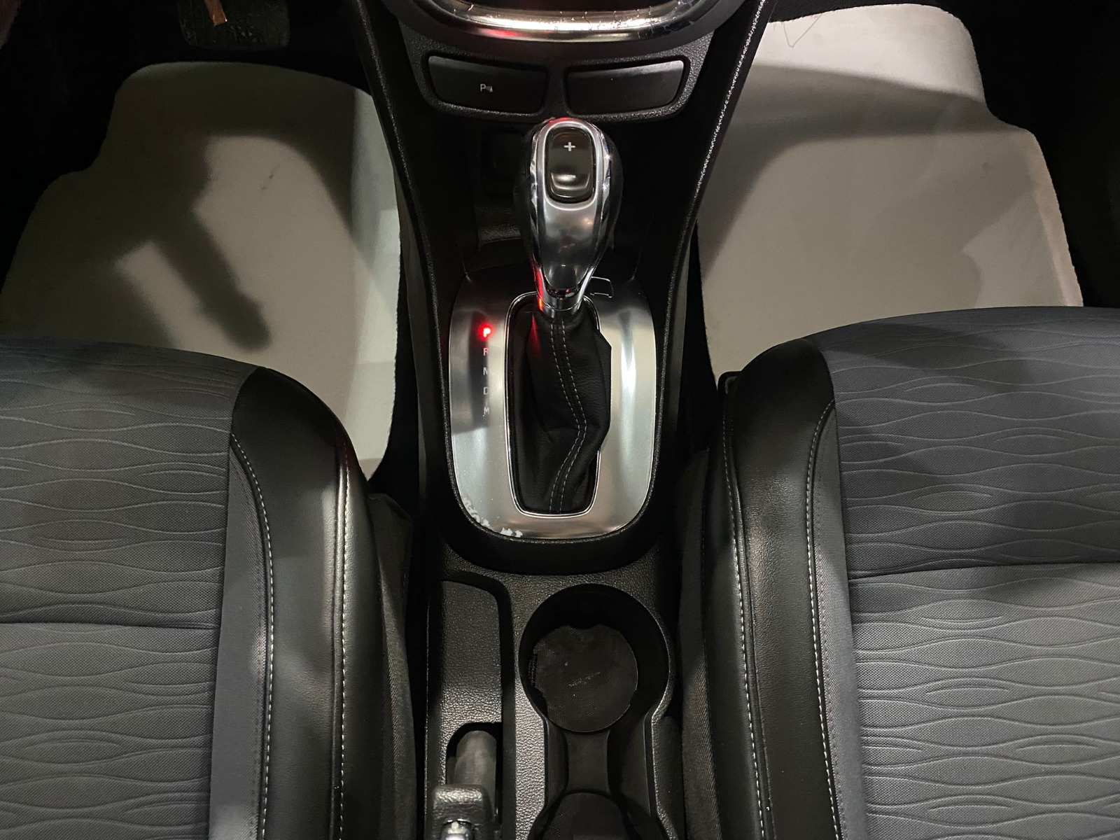 2015 Dizel Otomatik Opel Mokka Gümüş Gri Gürel Tasarım Aksesuar Otomotiv San. Tic. Ltd. Şti.