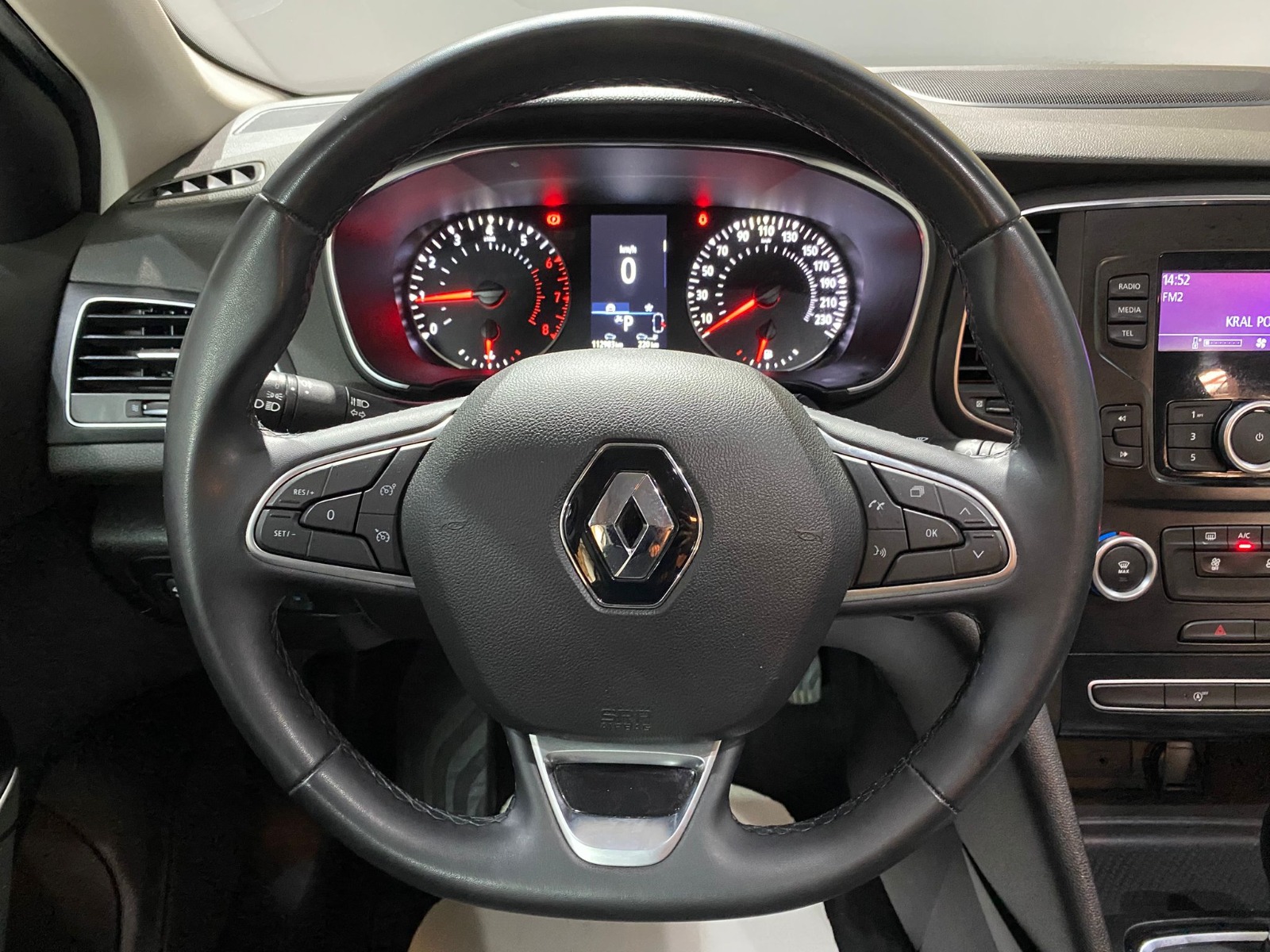2021 Benzin Otomatik Renault Megane Beyaz Gürel Tasarım Aksesuar Otomotiv San. Tic. Ltd. Şti.