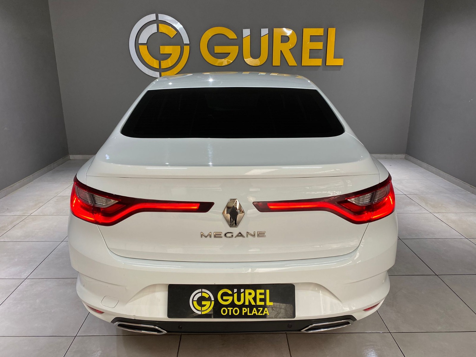 2021 Benzin Otomatik Renault Megane Beyaz Gürel Tasarım Aksesuar Otomotiv San. Tic. Ltd. Şti.