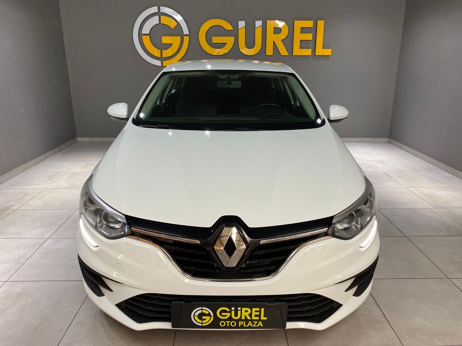 2021 Benzin Otomatik Renault Megane Beyaz Gürel Tasarım Aksesuar Otomotiv San. Tic. Ltd. Şti.