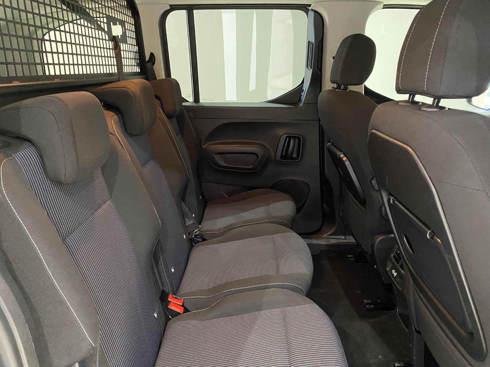 2025 Dizel Otomatik Fiat Doblo Combi Gri Gürel Tasarım Aksesuar Otomotiv San. Tic. Ltd. Şti.
