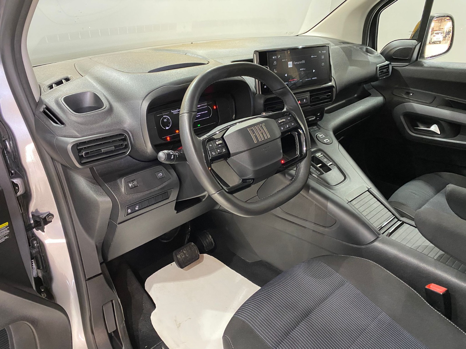 2025 Dizel Otomatik Fiat Doblo Combi Gri Gürel Tasarım Aksesuar Otomotiv San. Tic. Ltd. Şti.