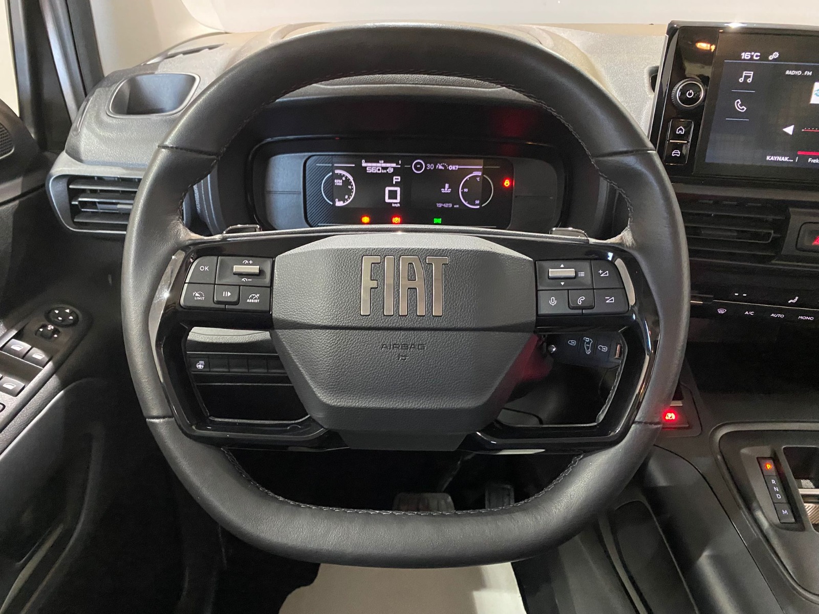 2025 Dizel Otomatik Fiat Doblo Combi Gri Gürel Tasarım Aksesuar Otomotiv San. Tic. Ltd. Şti.