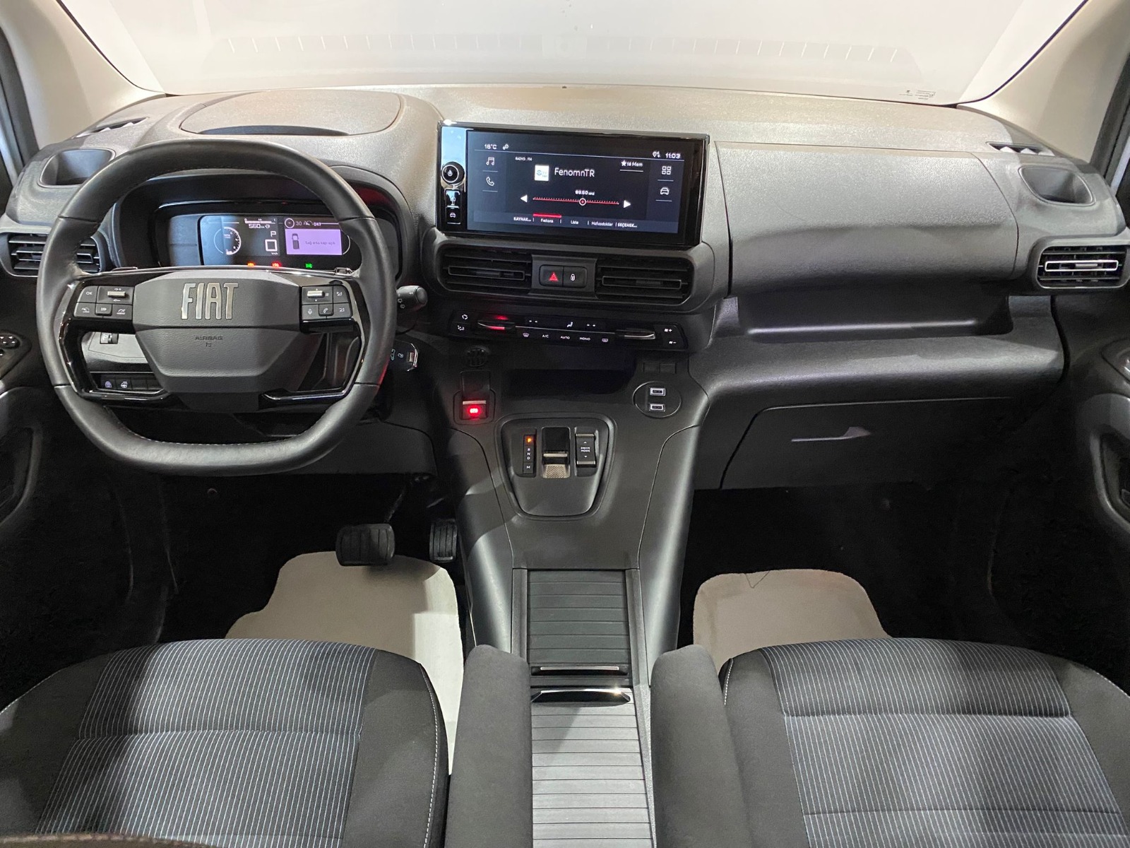 2025 Dizel Otomatik Fiat Doblo Combi Gri Gürel Tasarım Aksesuar Otomotiv San. Tic. Ltd. Şti.