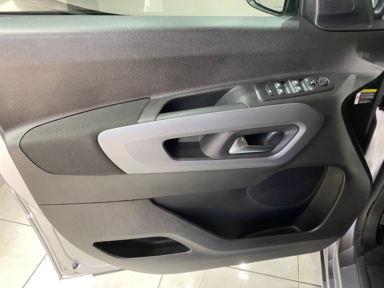 2025 Dizel Otomatik Fiat Doblo Combi Gri Gürel Tasarım Aksesuar Otomotiv San. Tic. Ltd. Şti.