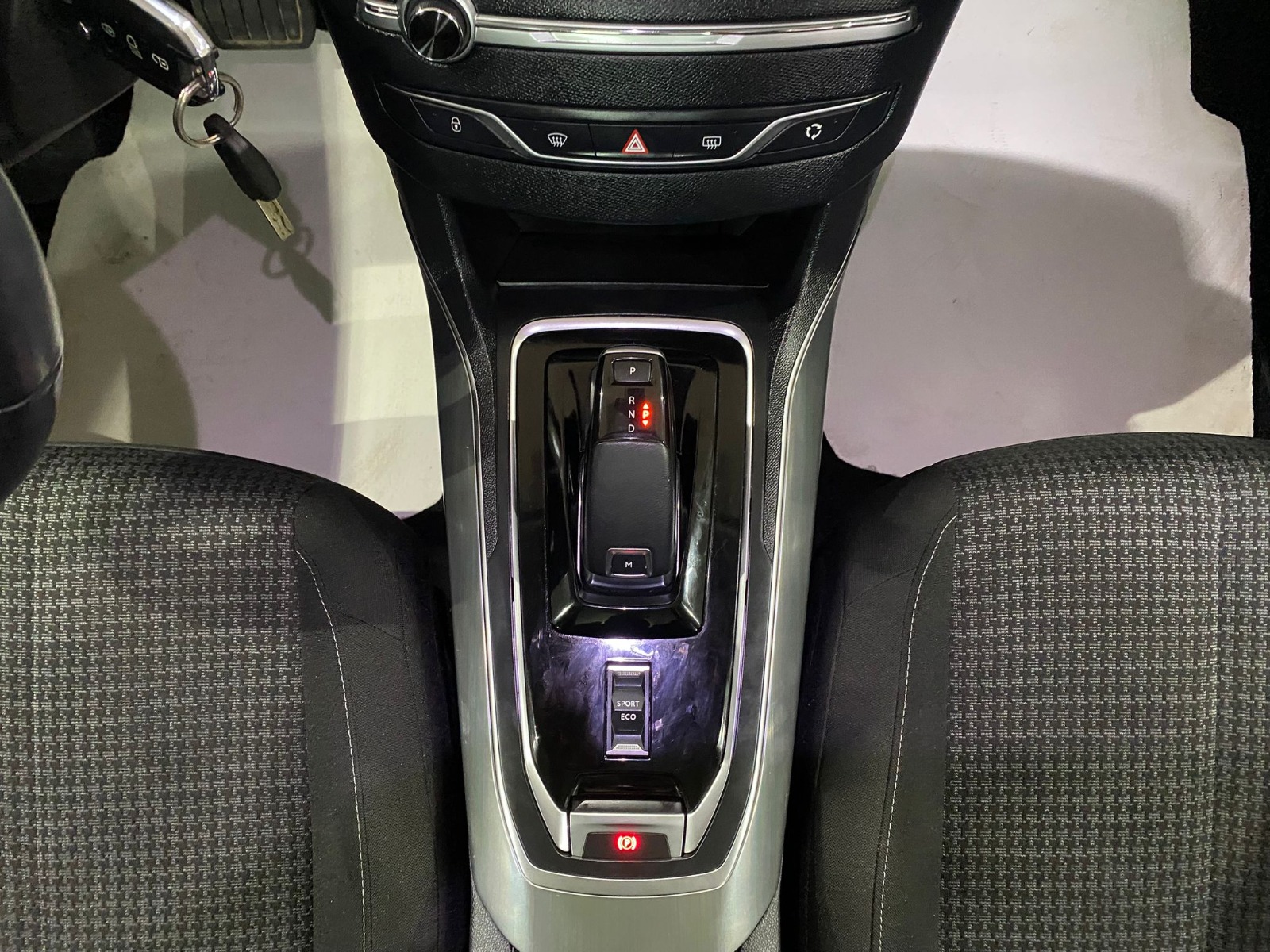 2021 Benzin Otomatik Peugeot 308 Kırmızı Gürel Tasarım Aksesuar Otomotiv San. Tic. Ltd. Şti.