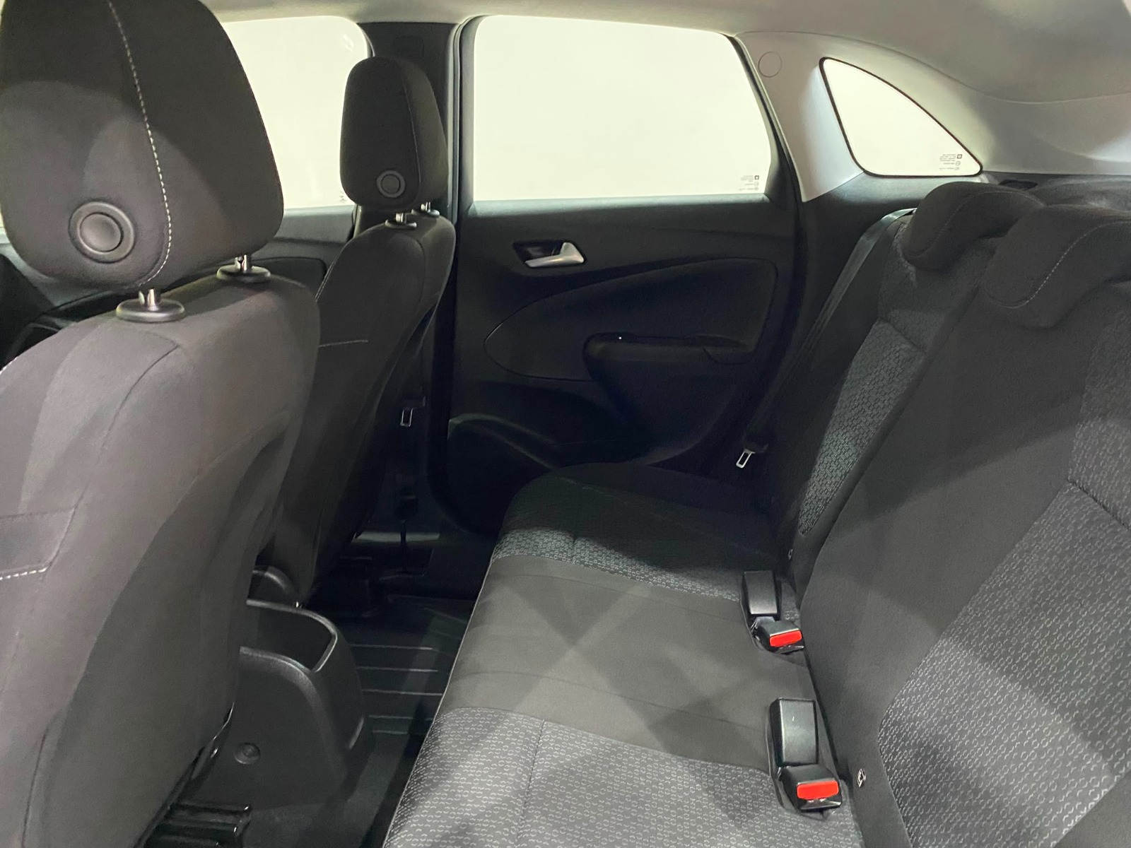 2024 Benzin Otomatik Opel Crossland Beyaz Gürel Tasarım Aksesuar Otomotiv San. Tic. Ltd. Şti.