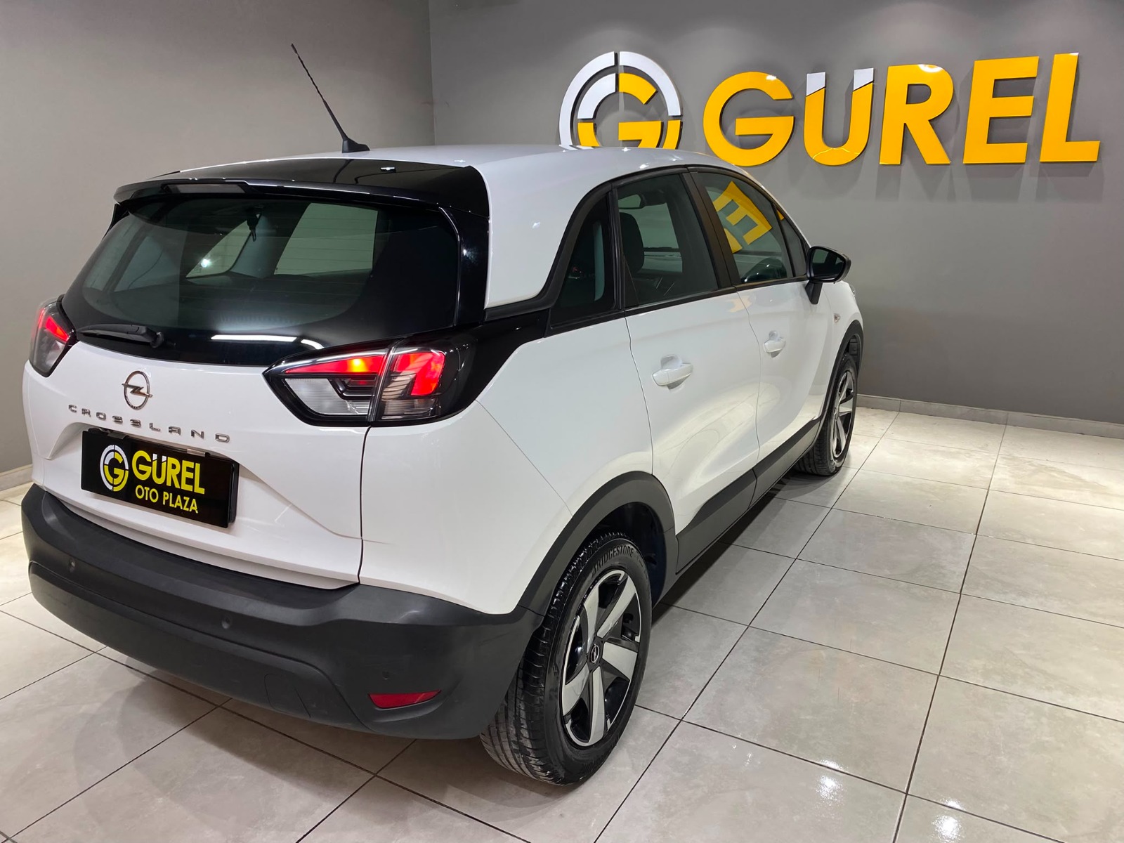 2024 Benzin Otomatik Opel Crossland Beyaz Gürel Tasarım Aksesuar Otomotiv San. Tic. Ltd. Şti.