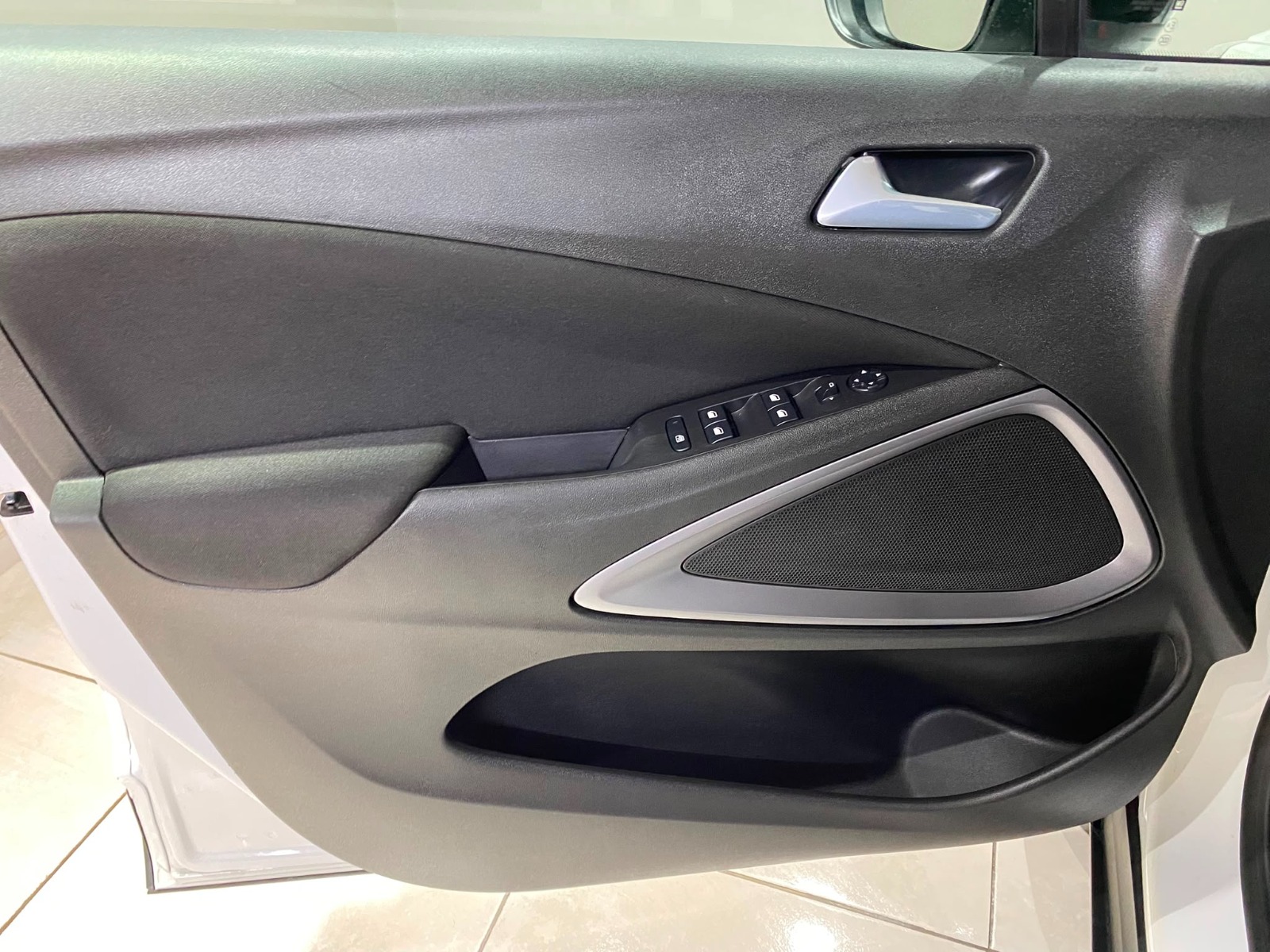 2024 Benzin Otomatik Opel Crossland Beyaz Gürel Tasarım Aksesuar Otomotiv San. Tic. Ltd. Şti.