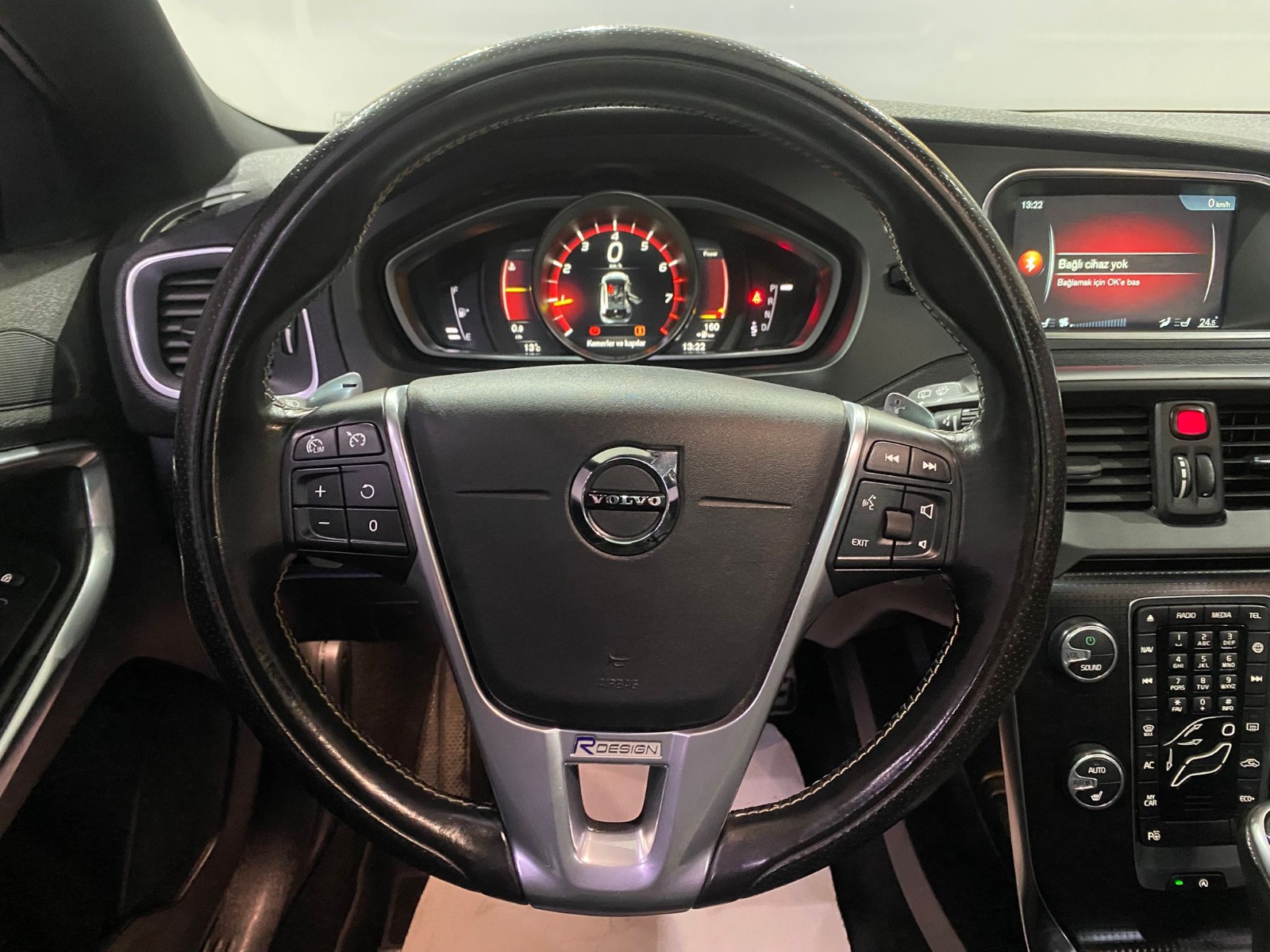2016 Benzin Otomatik Volvo V40 Mavi Gürel Tasarım Aksesuar Otomotiv San. Tic. Ltd. Şti.
