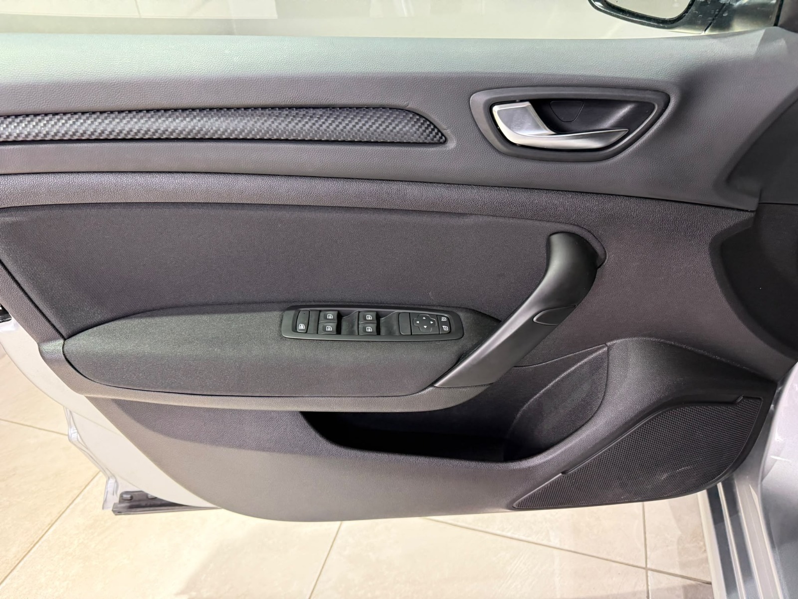 2026 Benzin Otomatik Renault Megane Gri Gürel Tasarım Aksesuar Otomotiv San. Tic. Ltd. Şti.