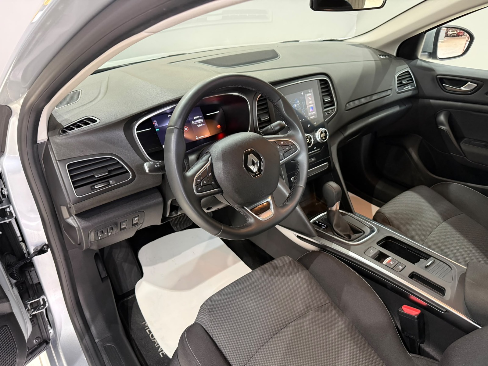 2026 Benzin Otomatik Renault Megane Gri Gürel Tasarım Aksesuar Otomotiv San. Tic. Ltd. Şti.