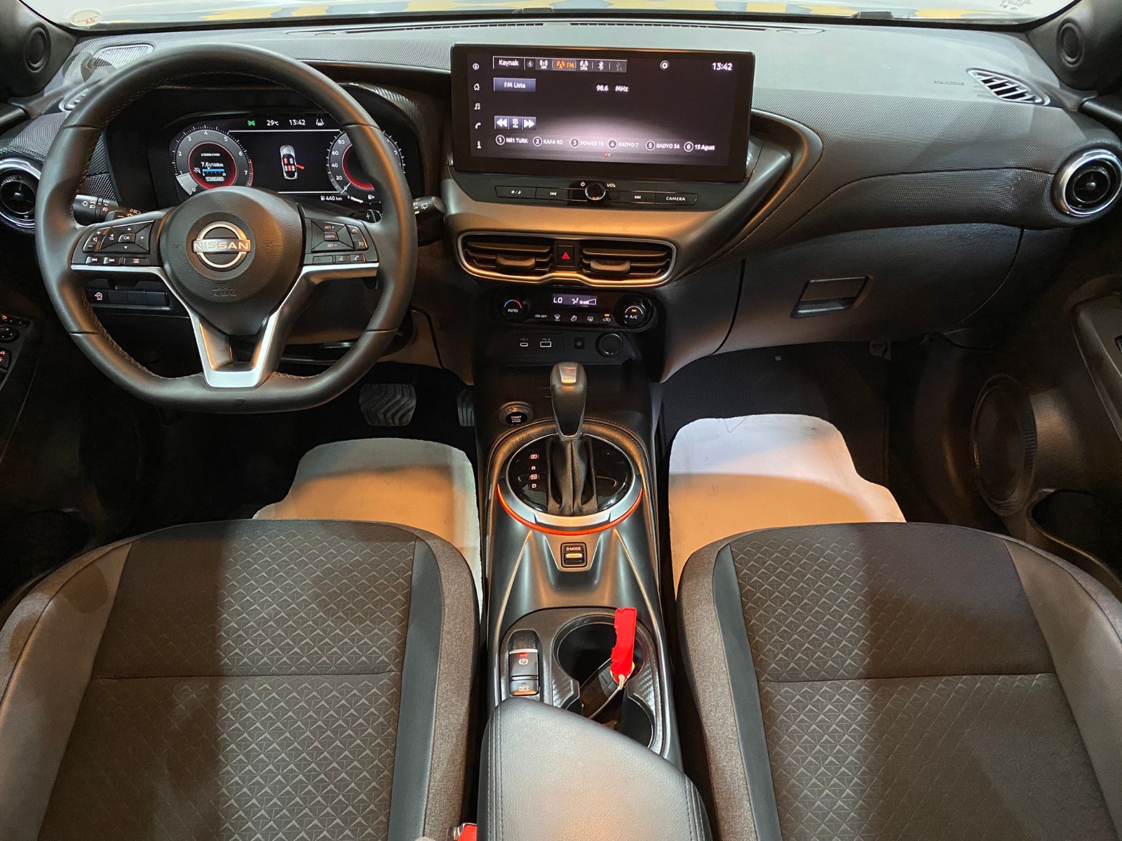 2024 Benzin Otomatik Nissan Juke Gri Gürel Tasarım Aksesuar Otomotiv San. Tic. Ltd. Şti.