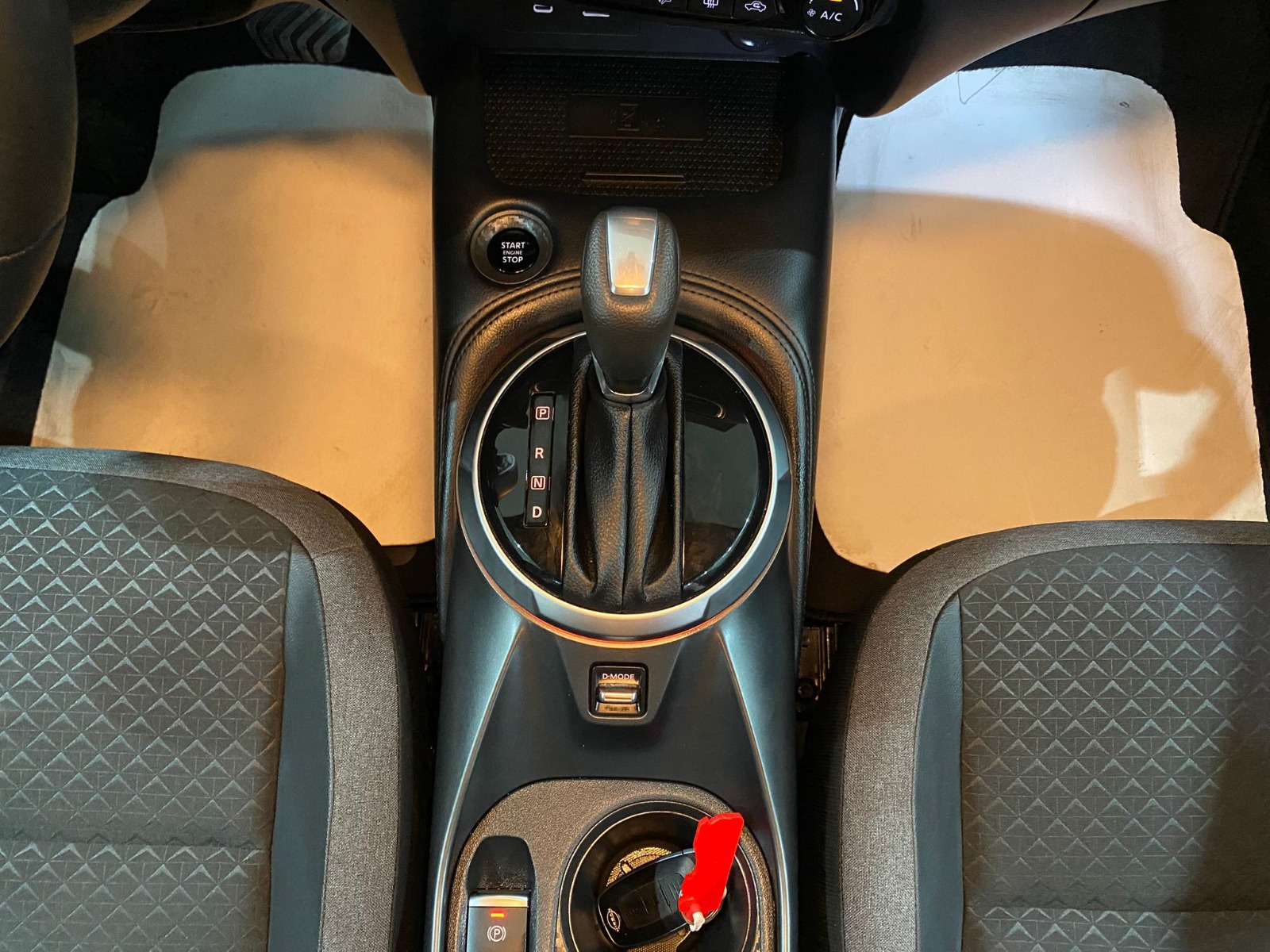 2024 Benzin Otomatik Nissan Juke Gri Gürel Tasarım Aksesuar Otomotiv San. Tic. Ltd. Şti.