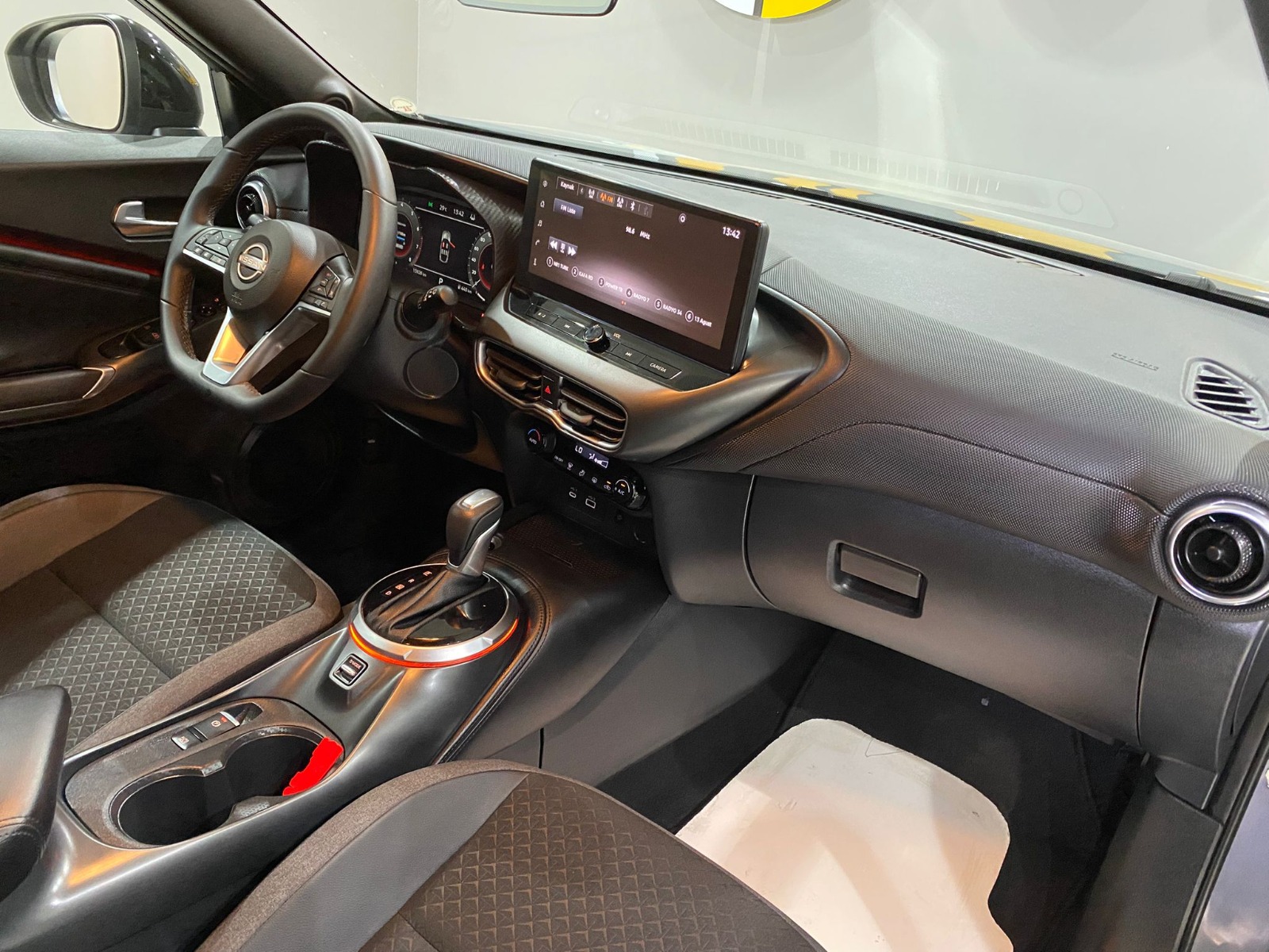 2024 Benzin Otomatik Nissan Juke Gri Gürel Tasarım Aksesuar Otomotiv San. Tic. Ltd. Şti.