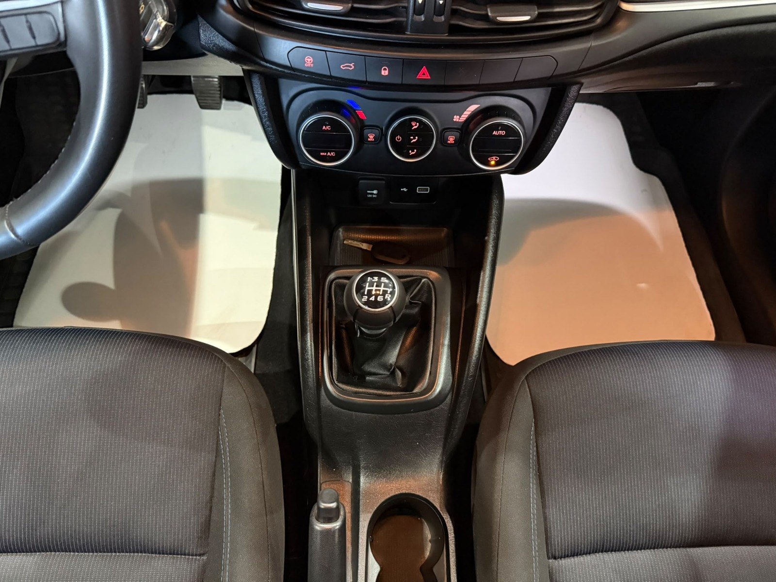 2020 Benzin + LPG Manuel Fiat Egea Mavi Gürel Tasarım Aksesuar Otomotiv San. Tic. Ltd. Şti.