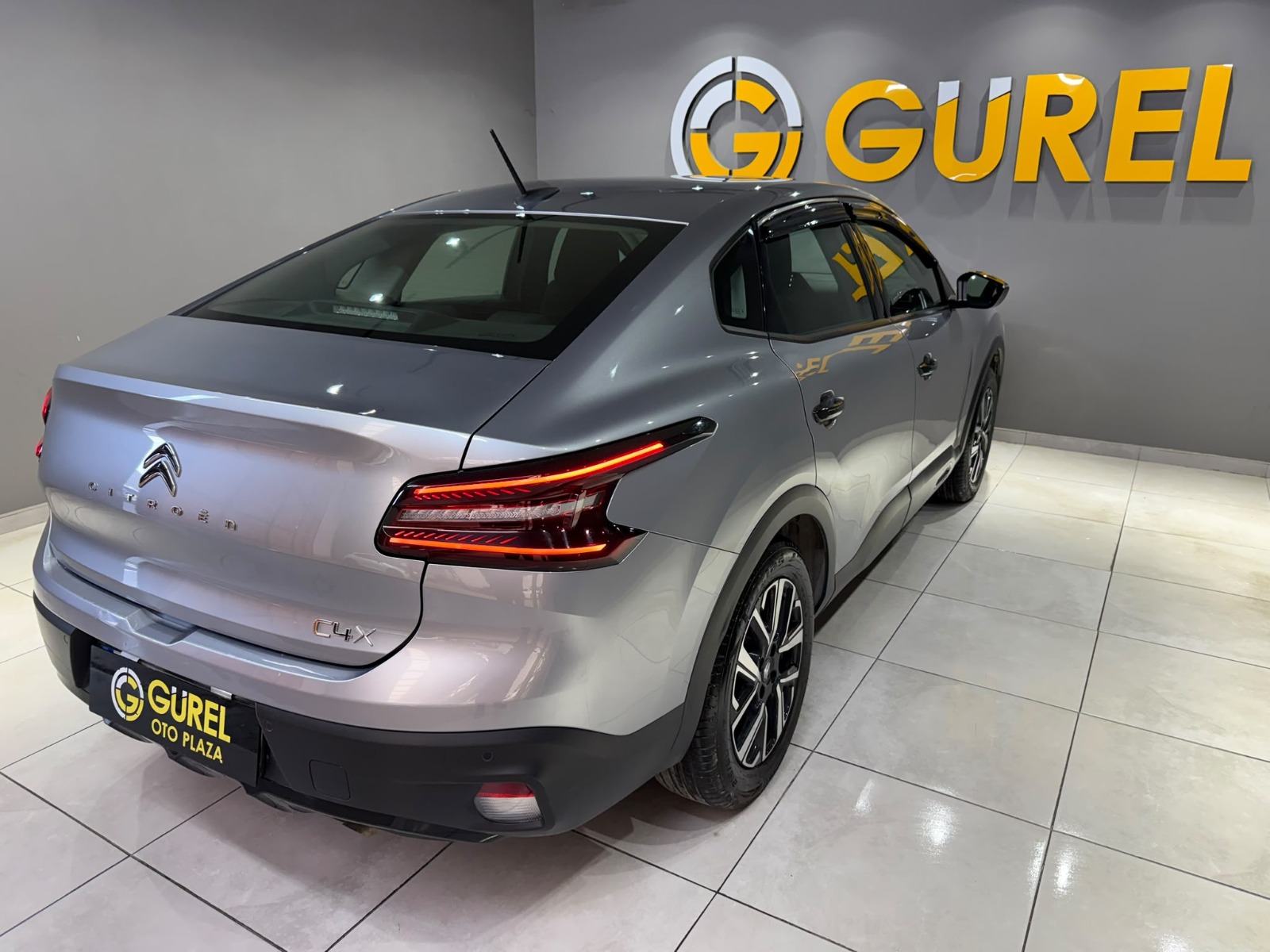 2023 Benzin Otomatik Citroen C4 X Gümüş Gri Gürel Tasarım Aksesuar Otomotiv San. Tic. Ltd. Şti.