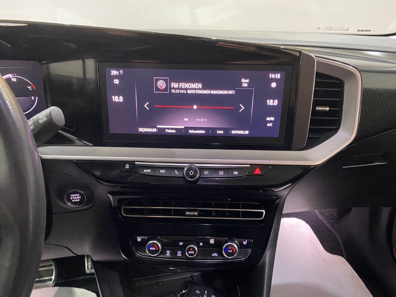 2021 Benzin Otomatik Opel Mokka Beyaz Gürel Tasarım Aksesuar Otomotiv San. Tic. Ltd. Şti.