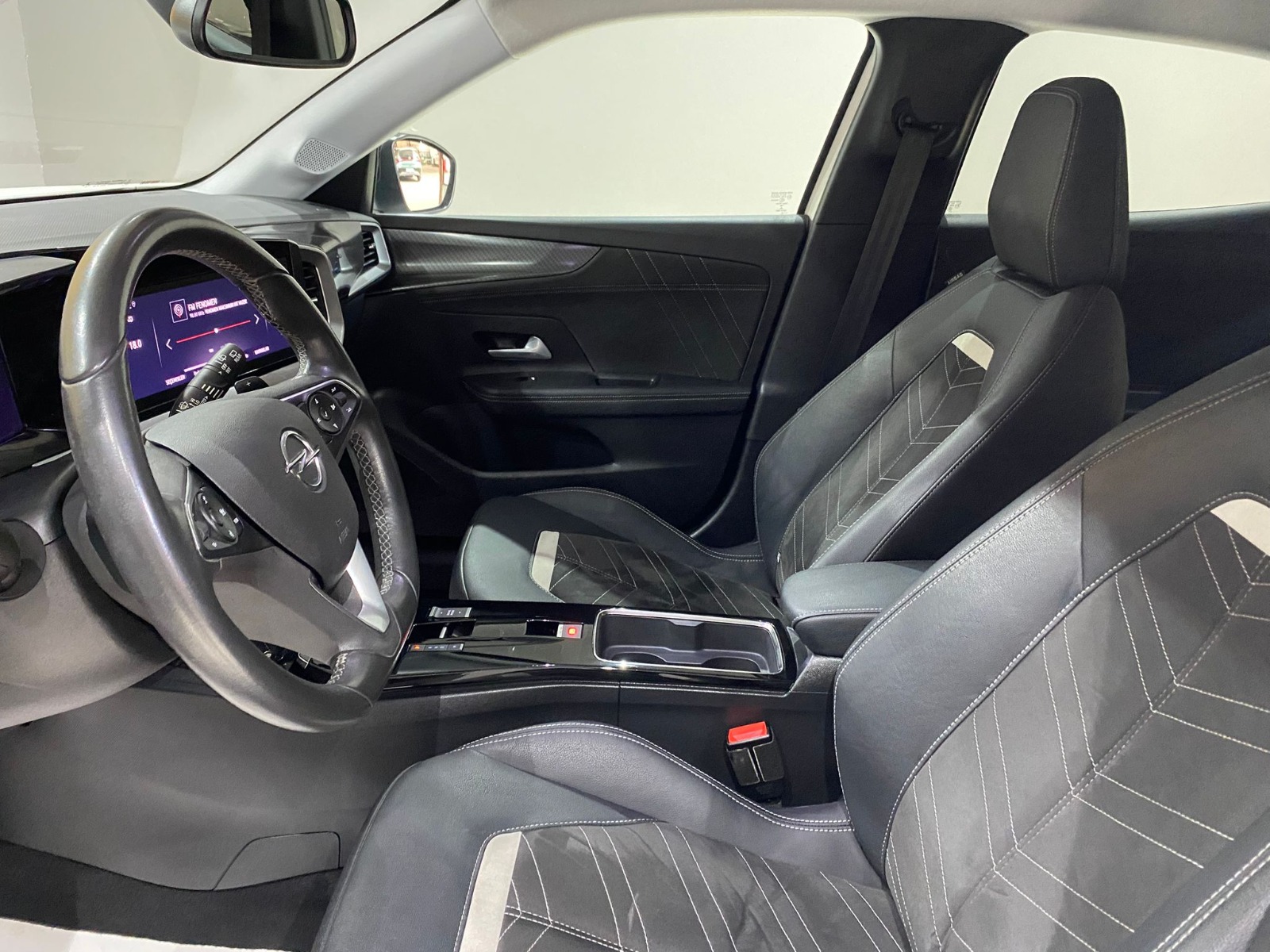 2021 Benzin Otomatik Opel Mokka Beyaz Gürel Tasarım Aksesuar Otomotiv San. Tic. Ltd. Şti.