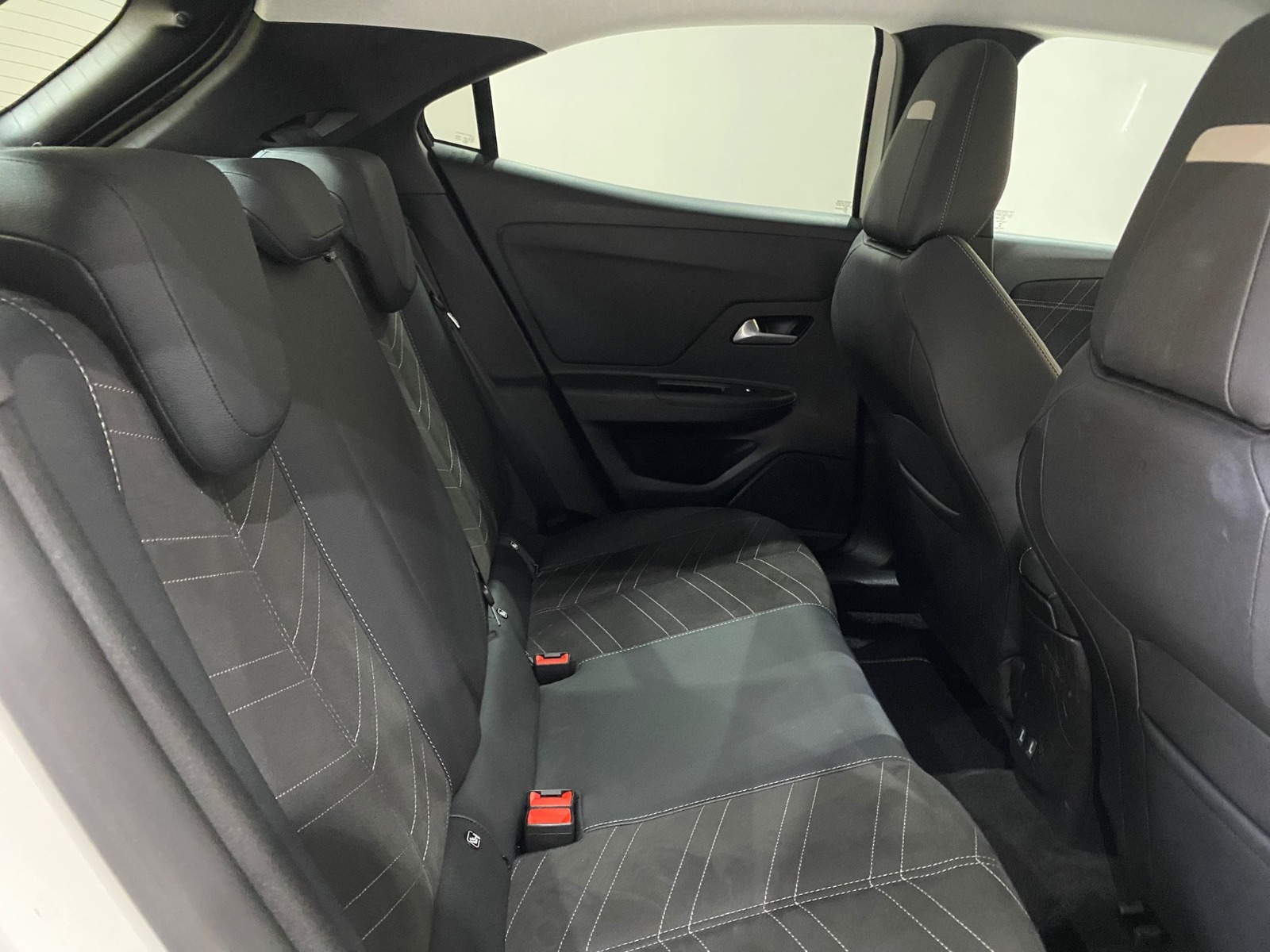 2021 Benzin Otomatik Opel Mokka Beyaz Gürel Tasarım Aksesuar Otomotiv San. Tic. Ltd. Şti.