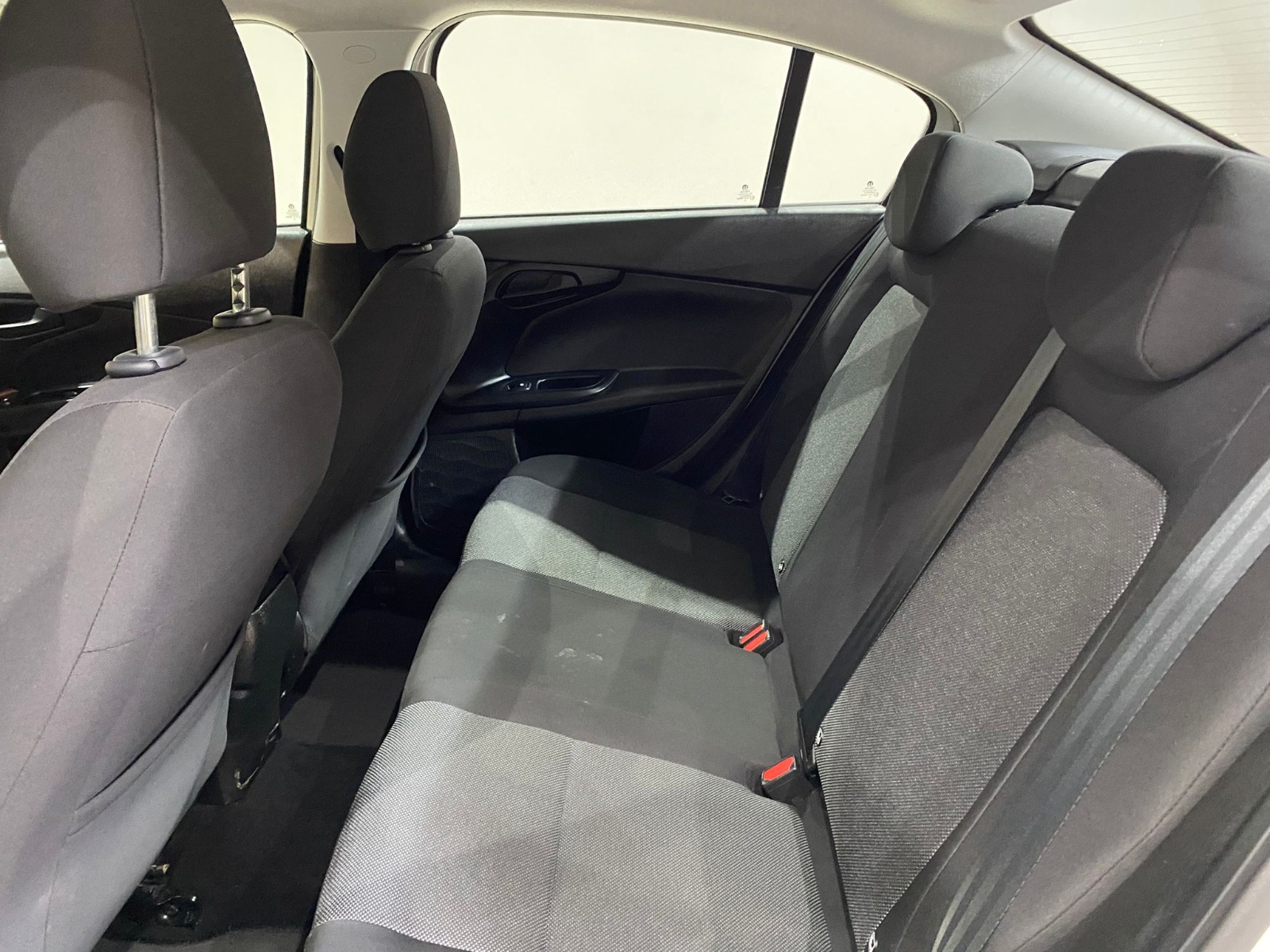 2023 Dizel Manuel Fiat Egea Beyaz Gürel Tasarım Aksesuar Otomotiv San. Tic. Ltd. Şti.