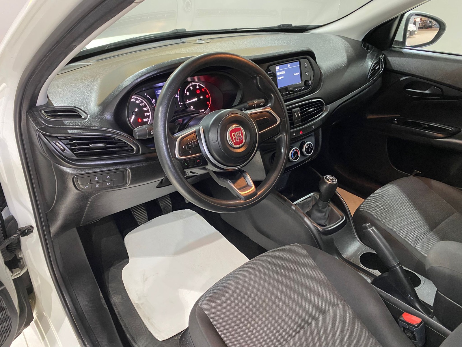 2023 Dizel Manuel Fiat Egea Beyaz Gürel Tasarım Aksesuar Otomotiv San. Tic. Ltd. Şti.