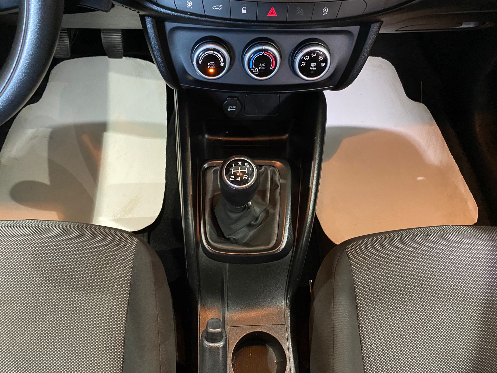 2023 Dizel Manuel Fiat Egea Beyaz Gürel Tasarım Aksesuar Otomotiv San. Tic. Ltd. Şti.