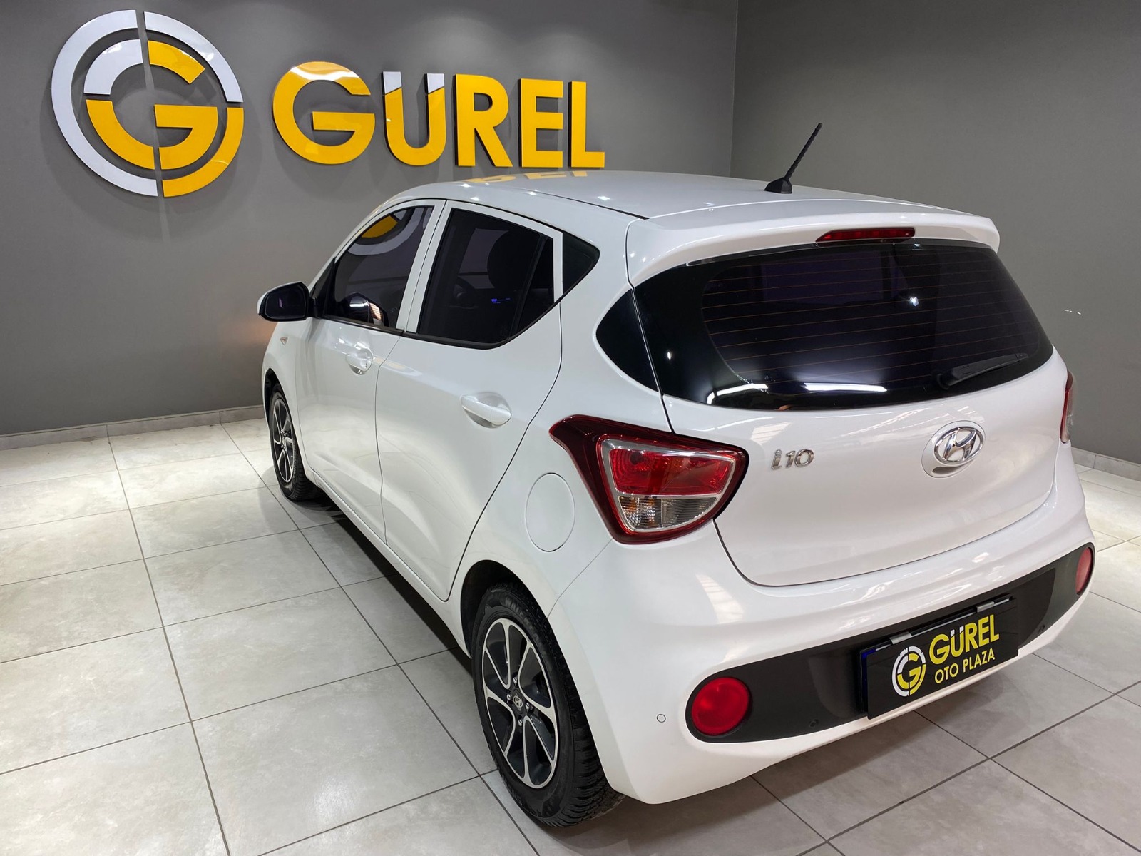 2017 Benzin Otomatik Hyundai i10 Beyaz Gürel Tasarım Aksesuar Otomotiv San. Tic. Ltd. Şti.