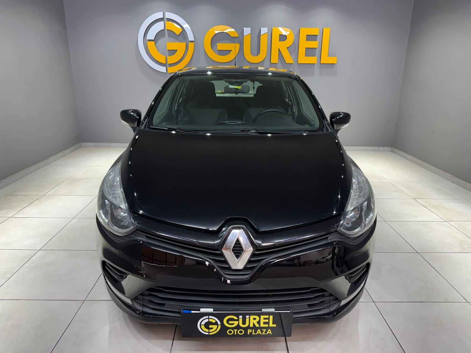 2017 Dizel Manuel Renault Clio Siyah Gürel Tasarım Aksesuar Otomotiv San. Tic. Ltd. Şti.
