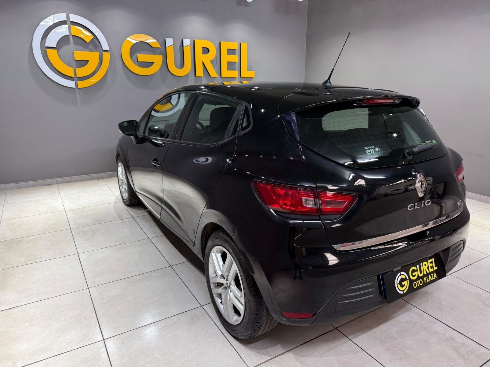 2017 Dizel Manuel Renault Clio Siyah Gürel Tasarım Aksesuar Otomotiv San. Tic. Ltd. Şti.