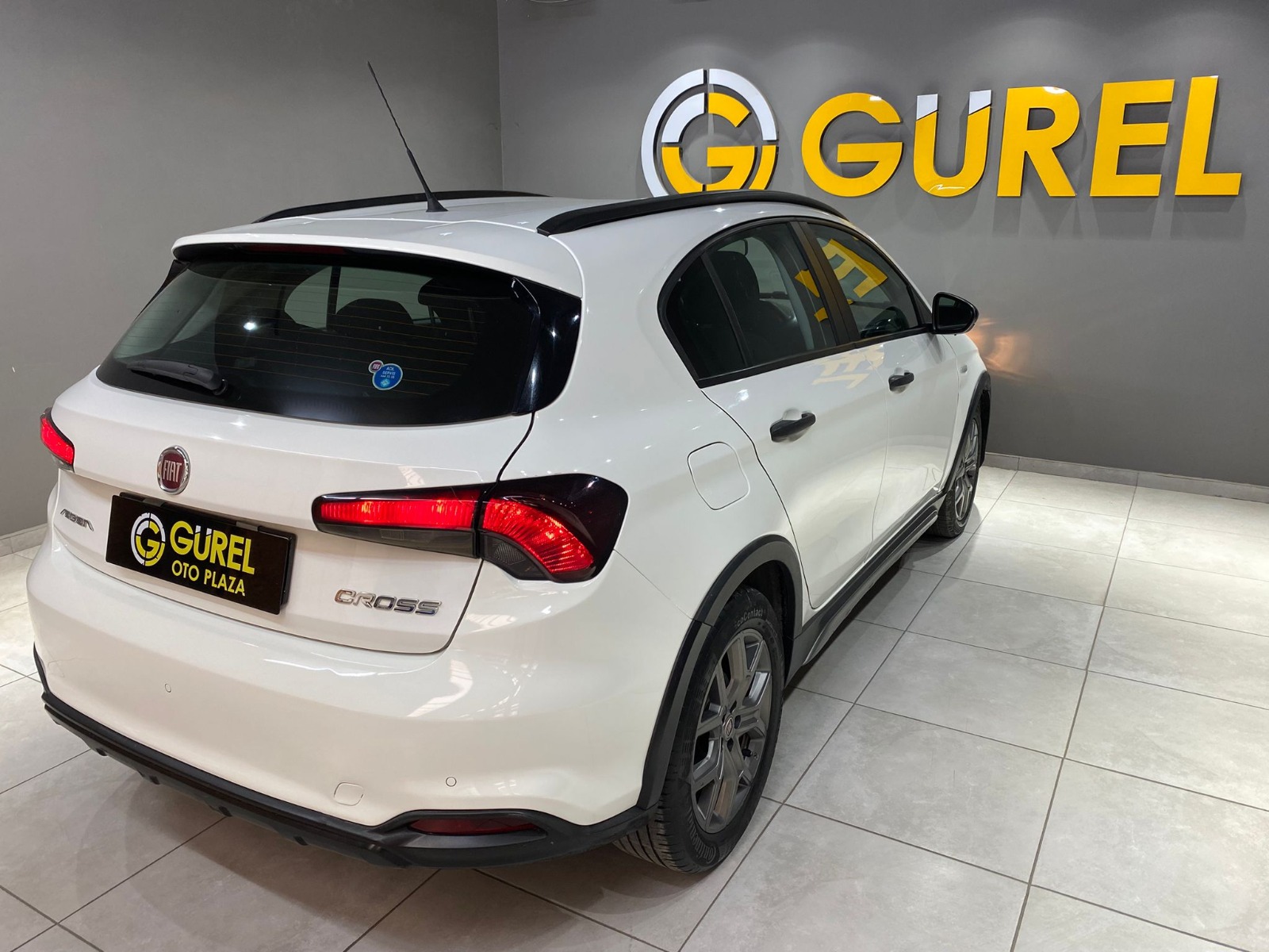 2022 Benzin Manuel Fiat Egea Cross Beyaz Gürel Tasarım Aksesuar Otomotiv San. Tic. Ltd. Şti.