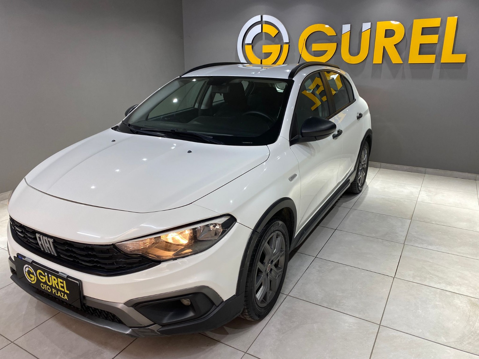 2022 Benzin Manuel Fiat Egea Cross Beyaz Gürel Tasarım Aksesuar Otomotiv San. Tic. Ltd. Şti.