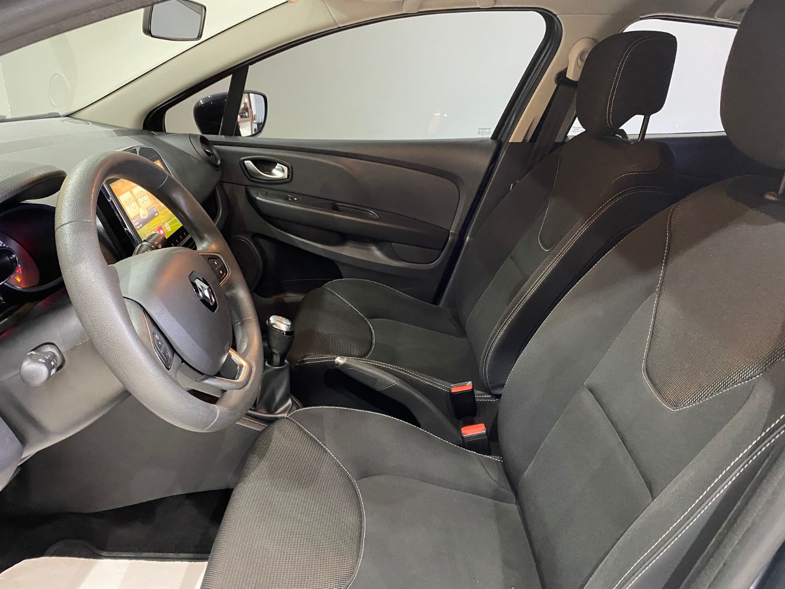2018 Benzin Manuel Renault Clio Gri Gürel Tasarım Aksesuar Otomotiv San. Tic. Ltd. Şti.
